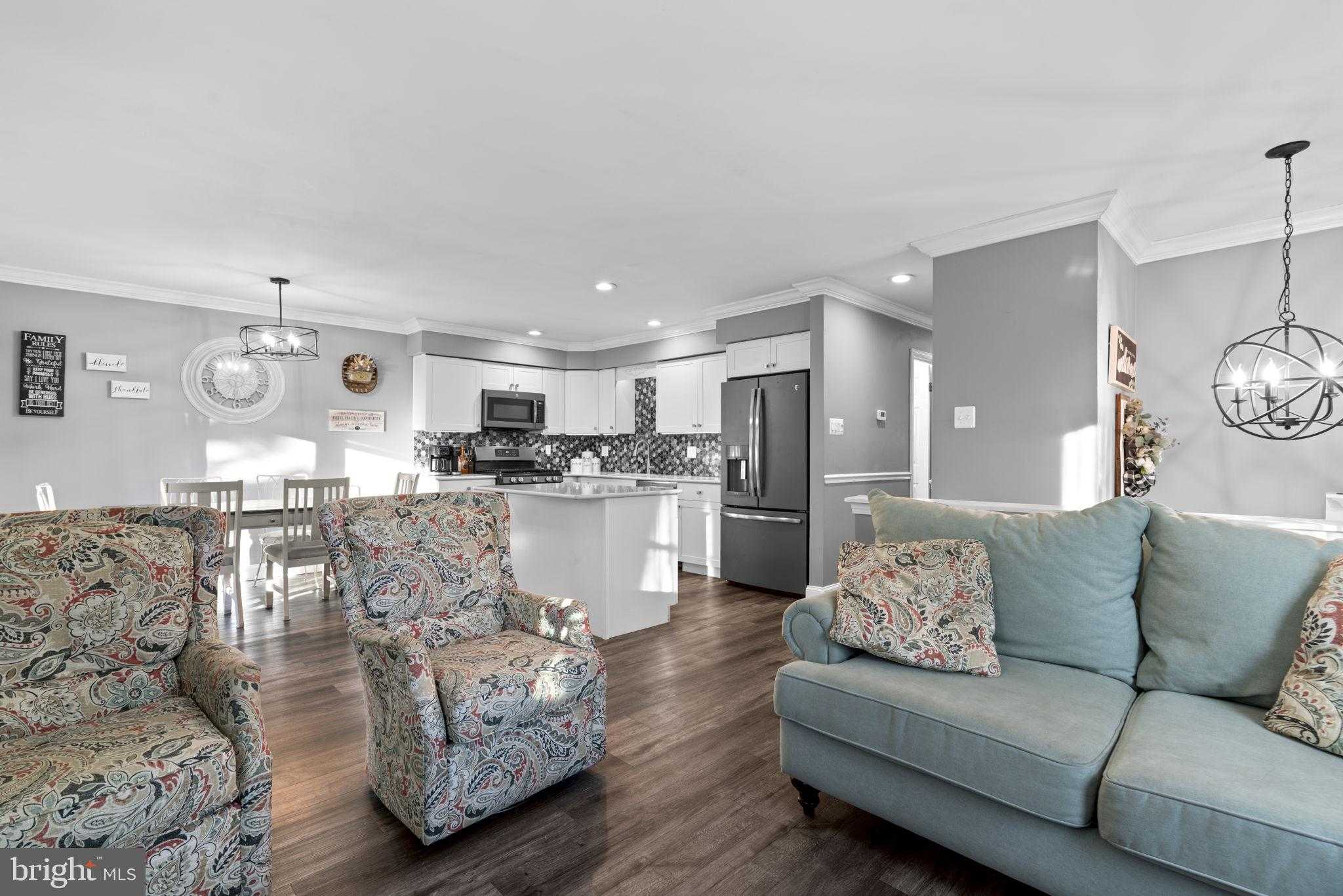 6566 Macbeth Way photo 5