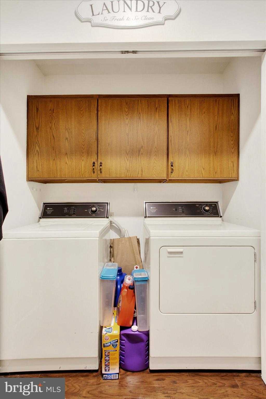 460 Baltimore St photo 32