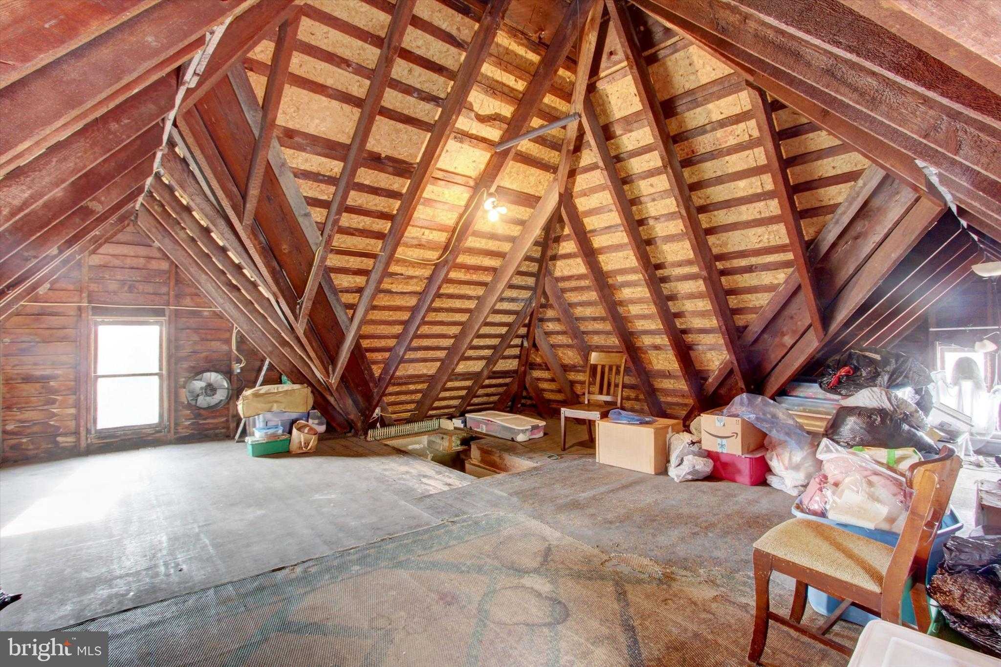 460 Baltimore St photo 33