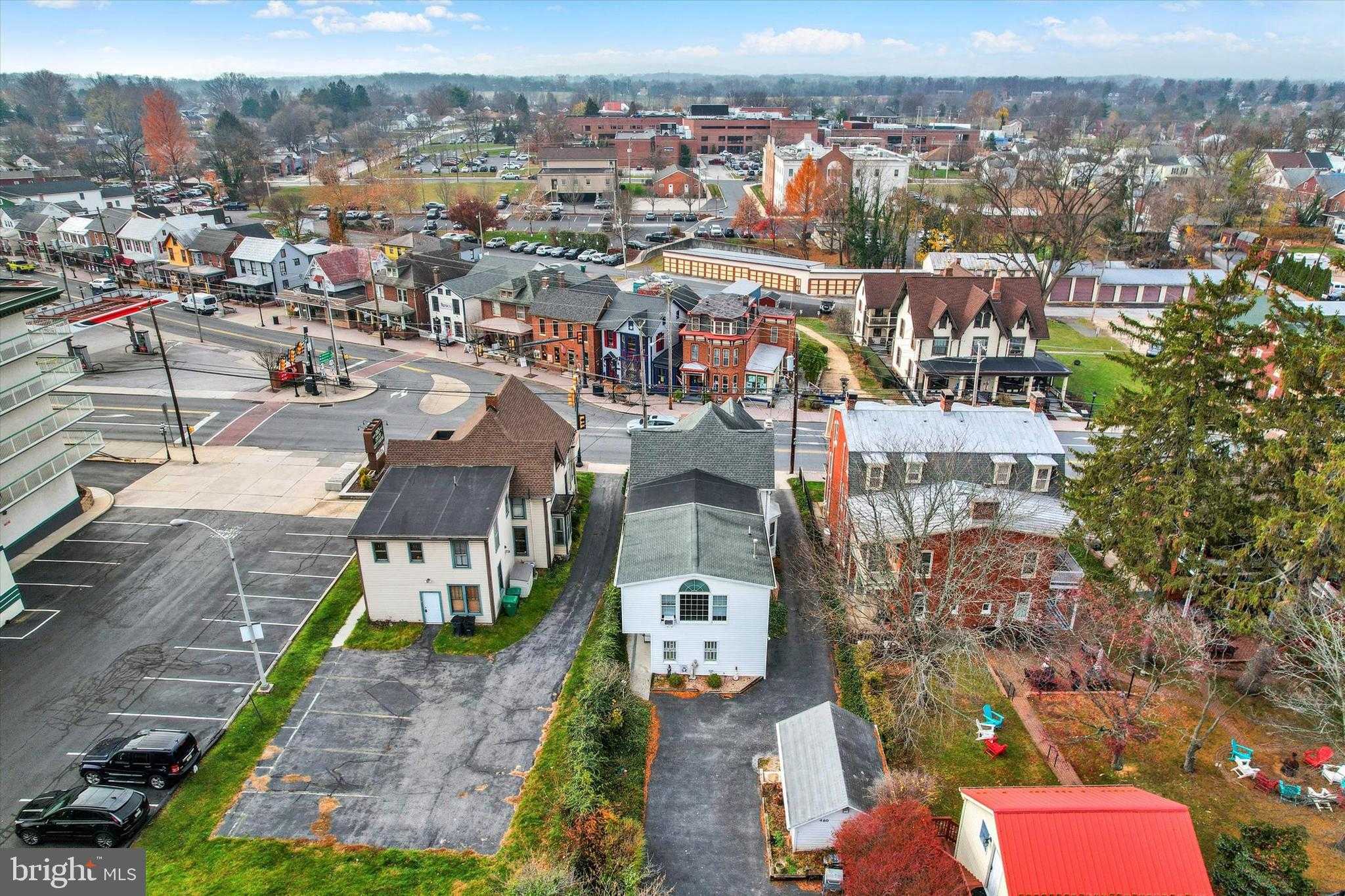 460 Baltimore St photo 35