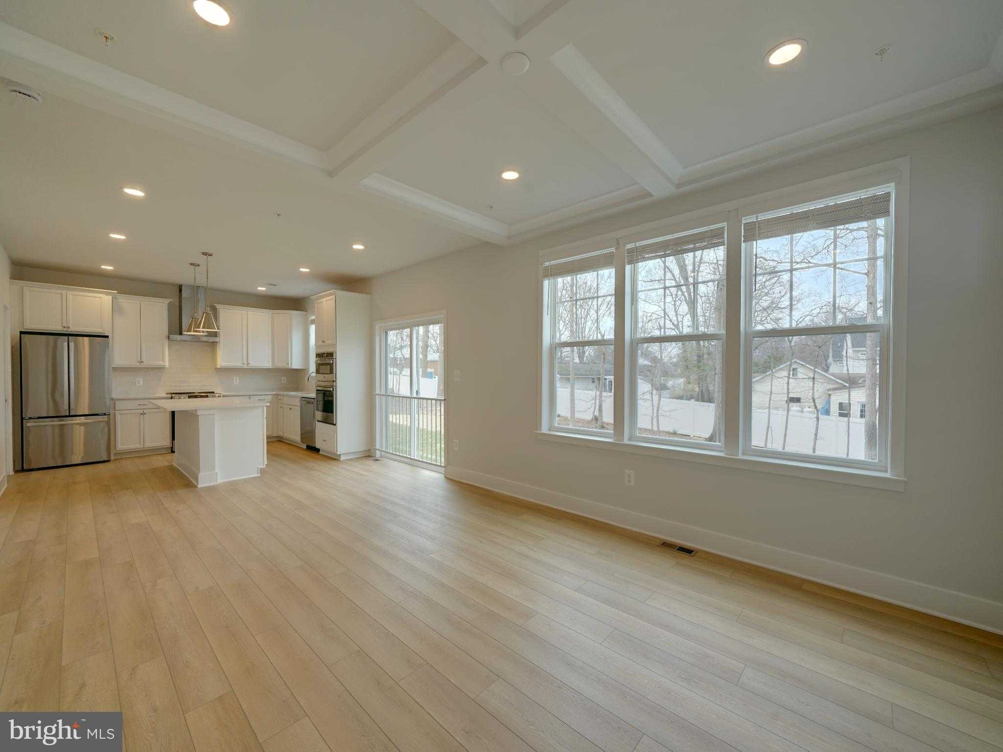 9324 Meredith Ave photo 17