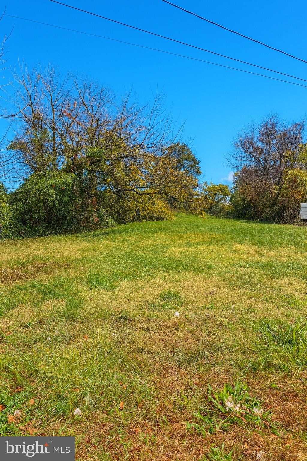 1 Helena Ave photo 2