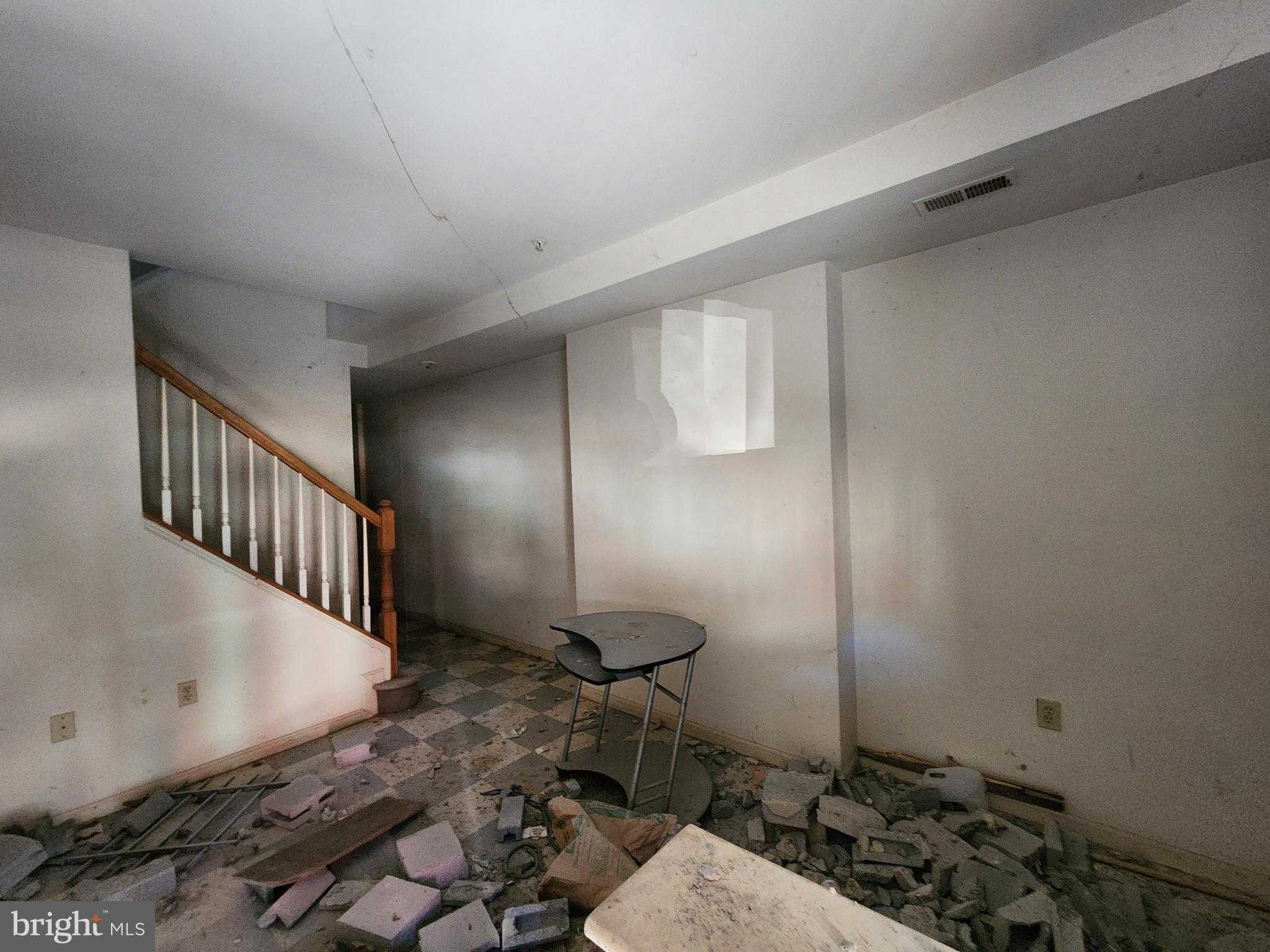 1319 Mosher St photo 4