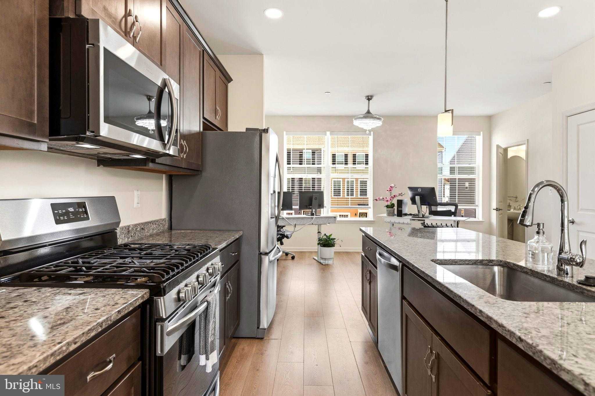 7255 Martin Farm Cir photo 6