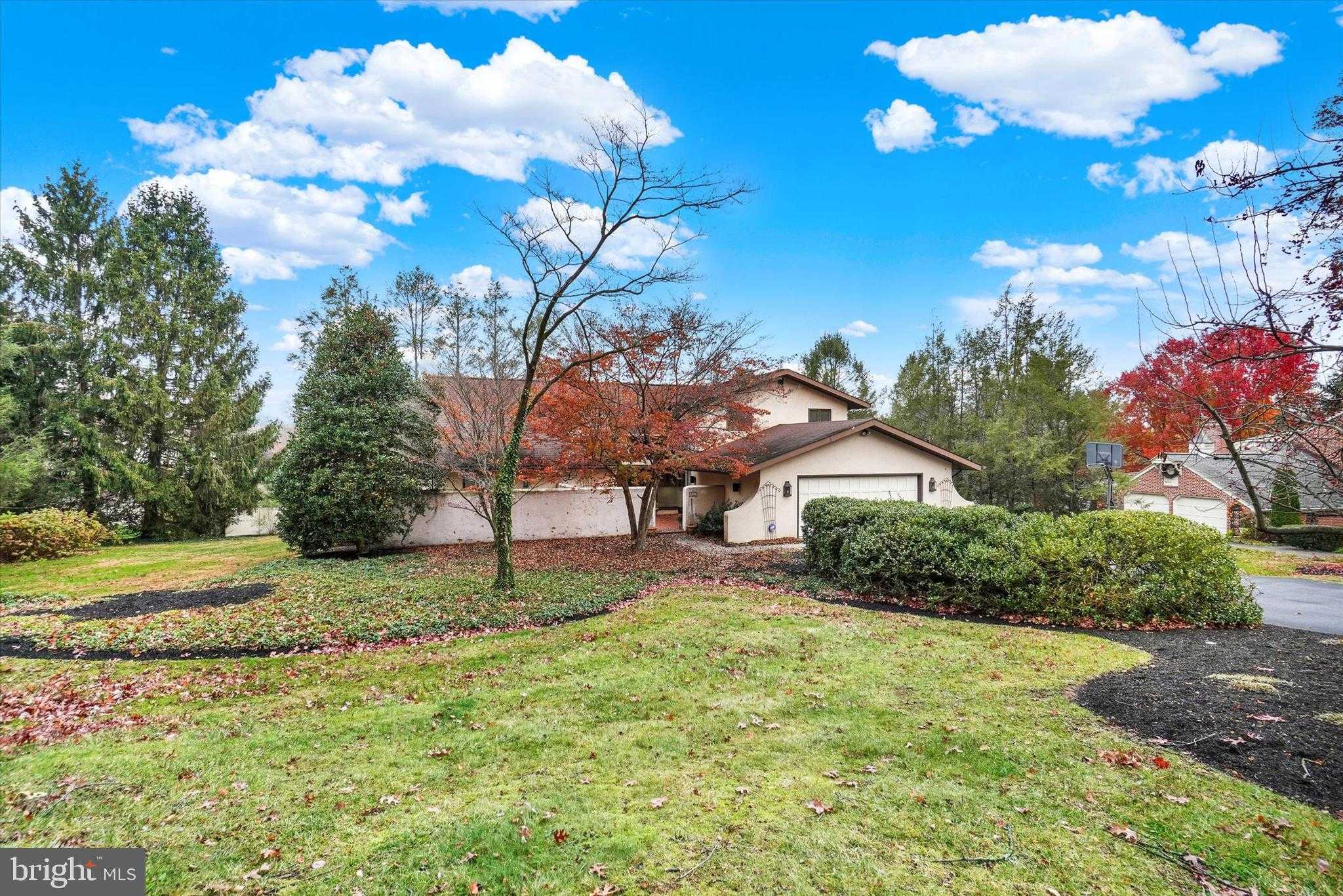 811 Michigan Ave photo 2