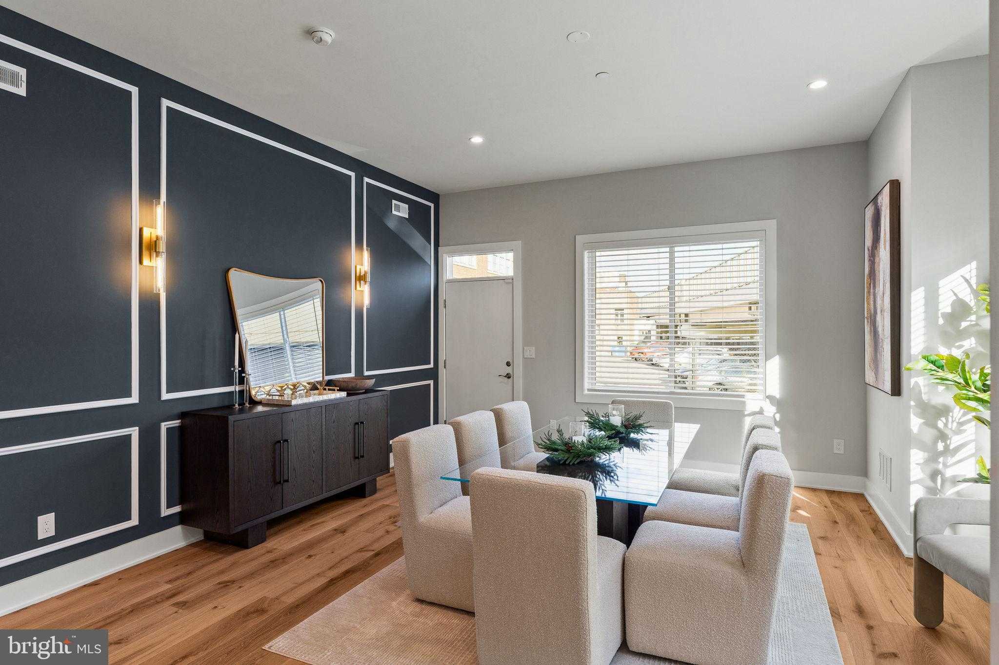 513 Salmon St photo 5