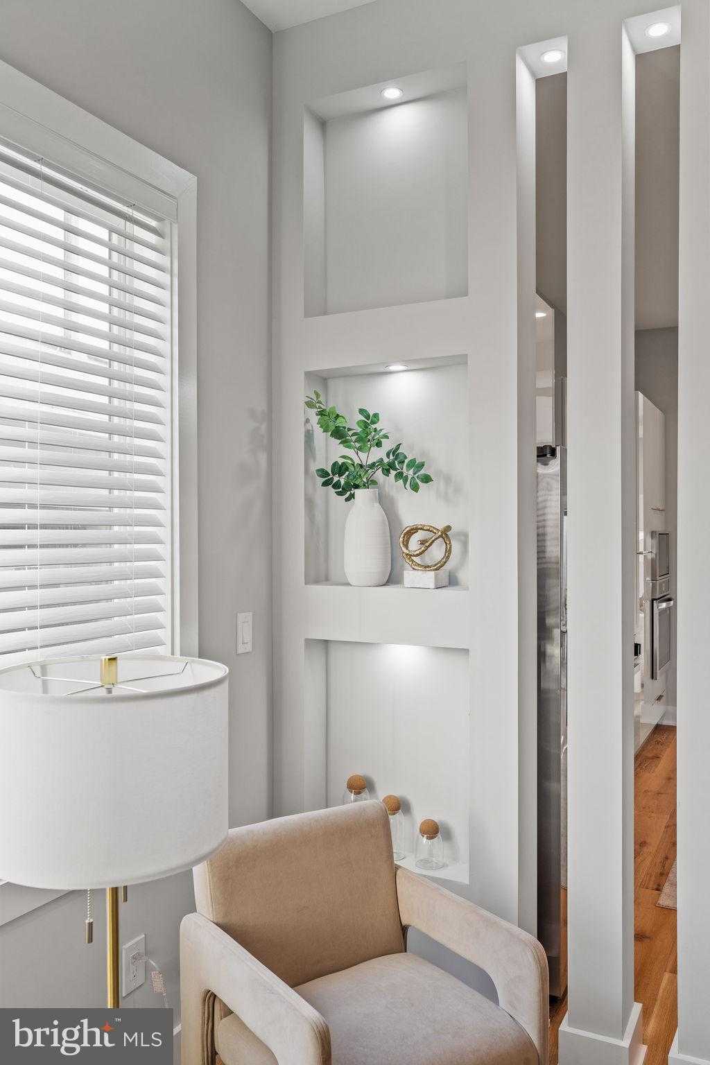 513 Salmon St photo 7