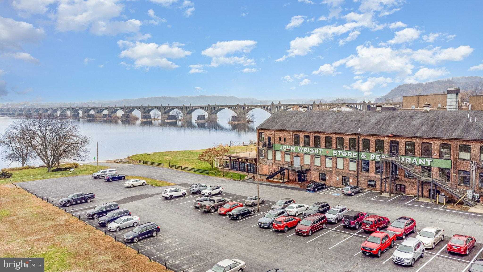 427 Hellam St photo 33