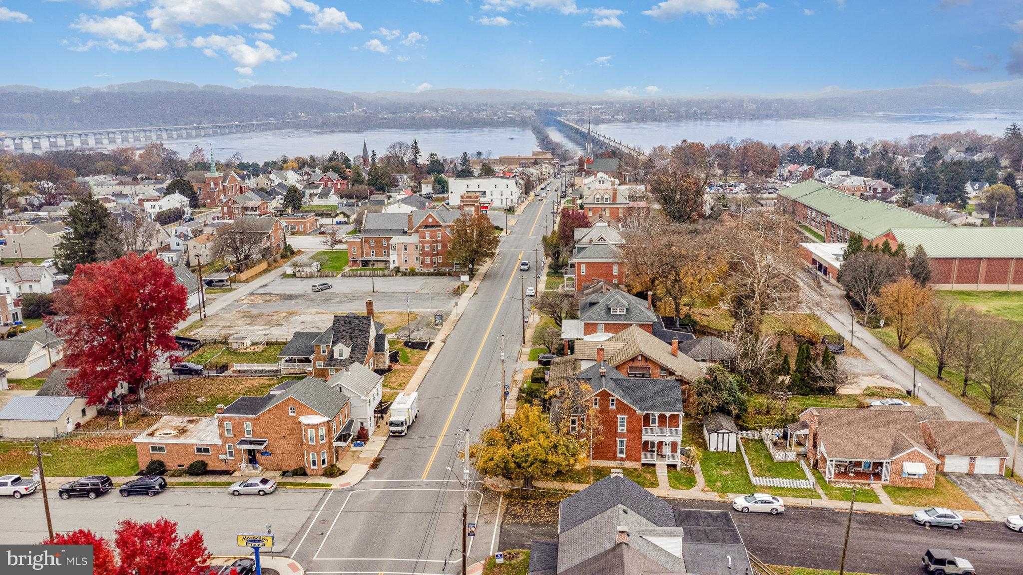 427 Hellam St photo 35