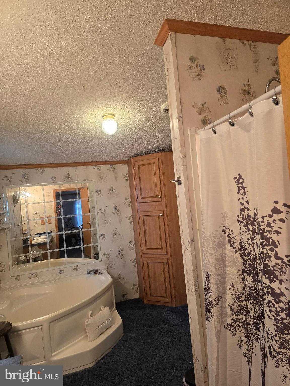 4820 Old Harrisburg Rd photo 11