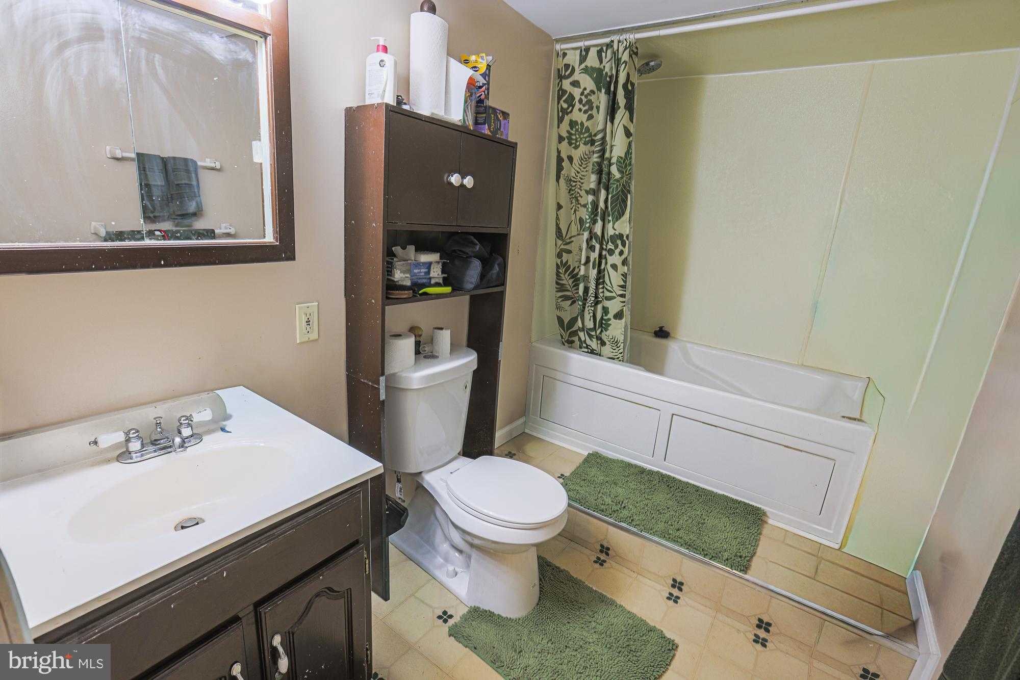 8205 Arrowhead Rd photo 20