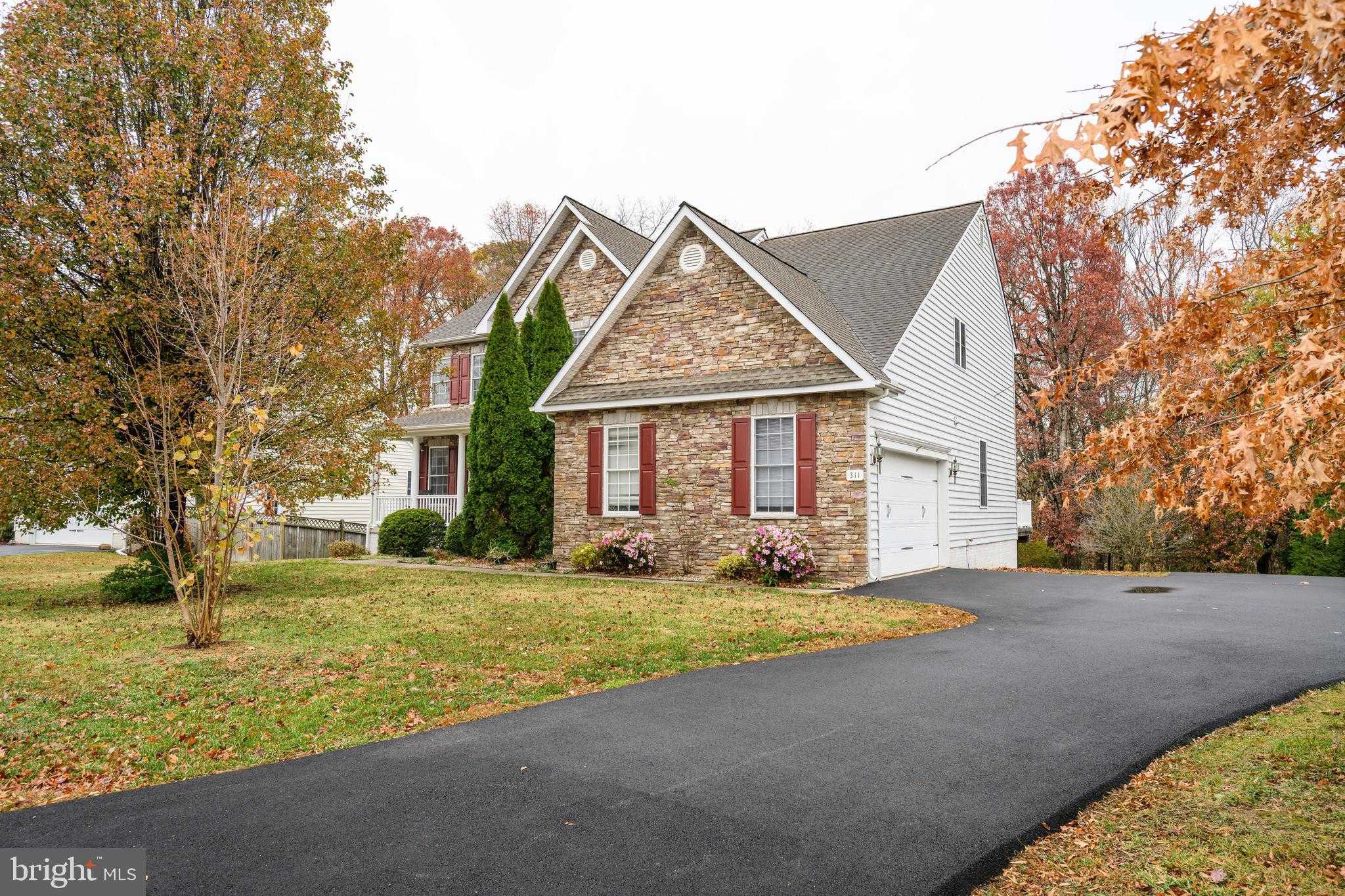 311 Devon Dr photo 4