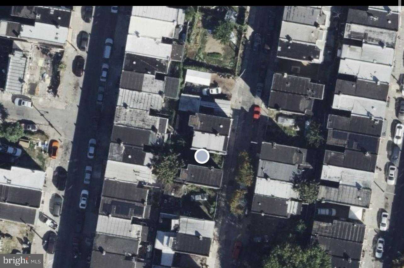 2920 N Mutter St photo 2