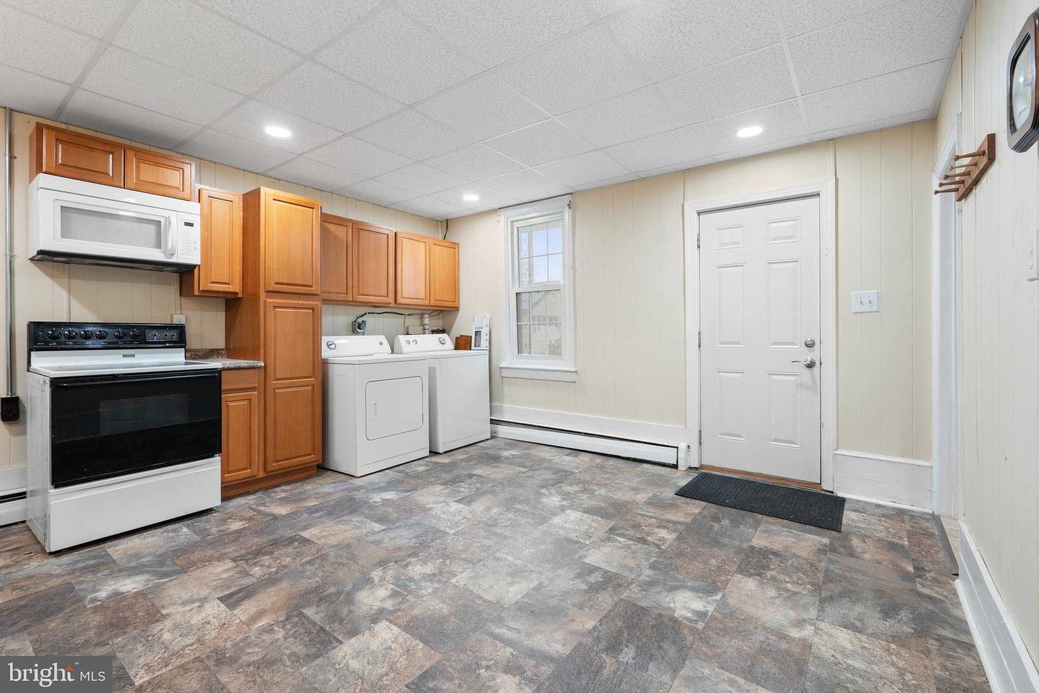 3876 Lincoln St photo 6