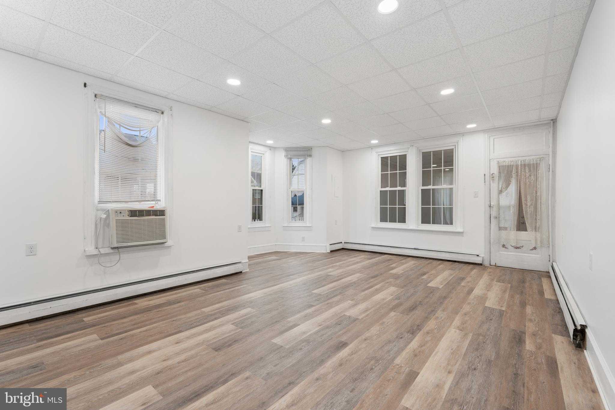 3876 Lincoln St photo 8