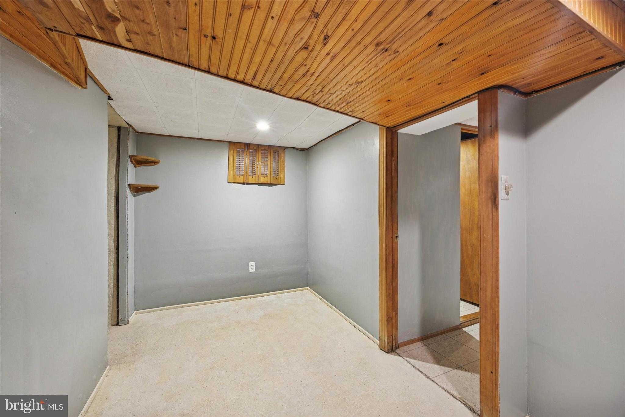 1114 Roosevelt Dr photo 11