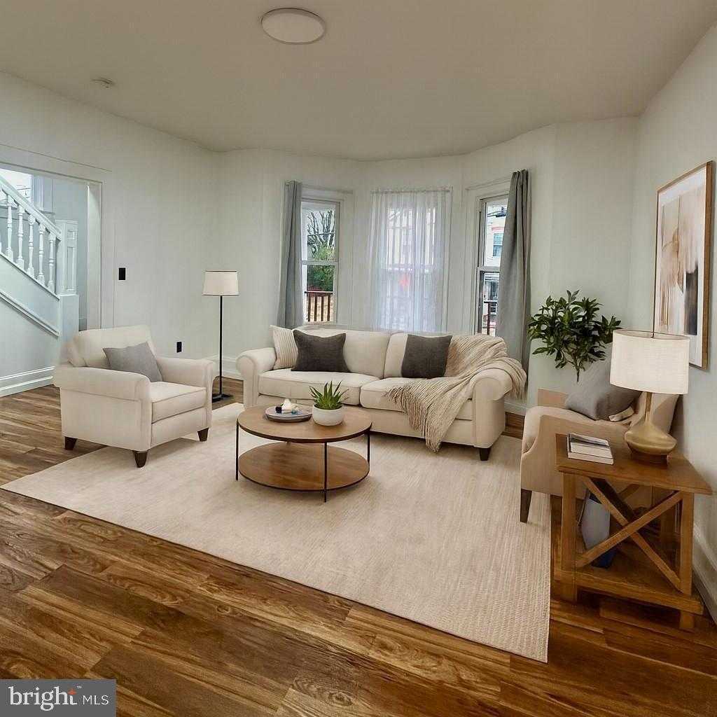 633 N Queen St photo 4