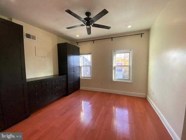 140 Walnut Ave photo 17