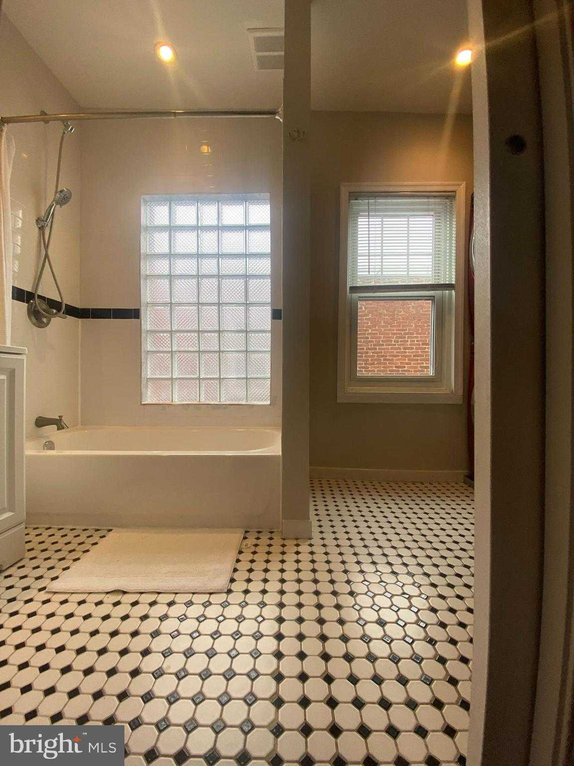 140 Walnut Ave photo 24