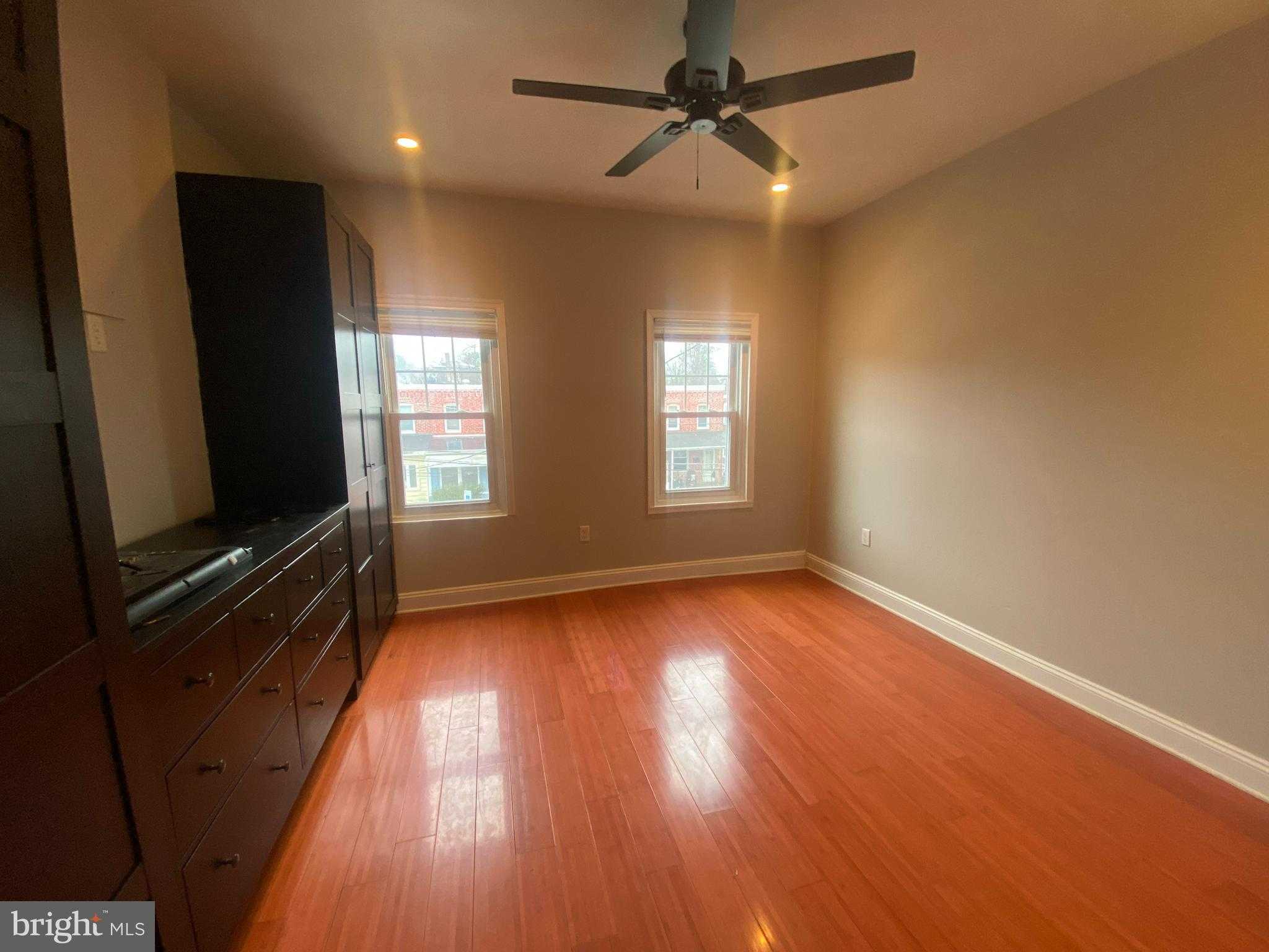 140 Walnut Ave photo 27