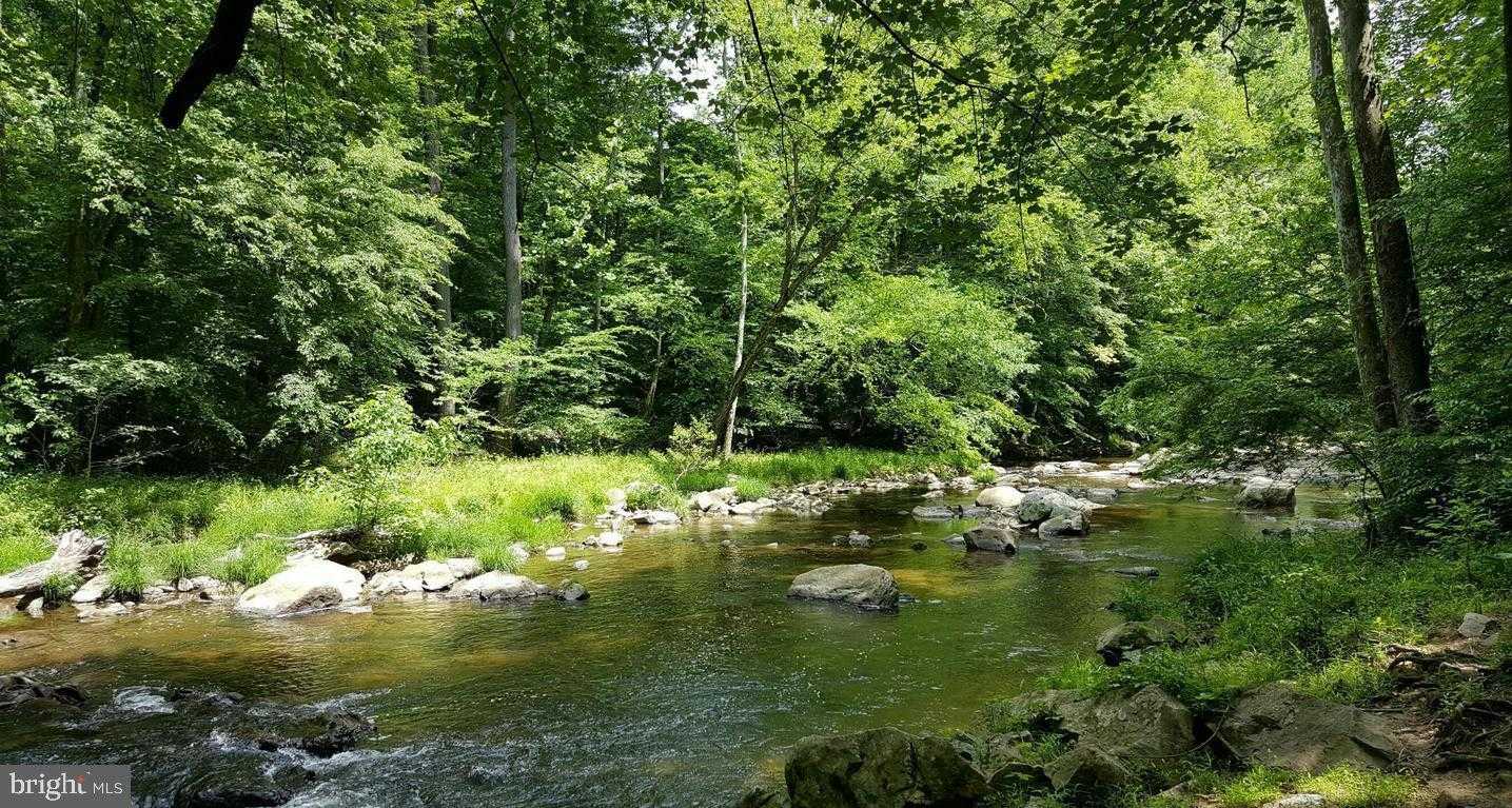 150 Mahogany Dr photo 4