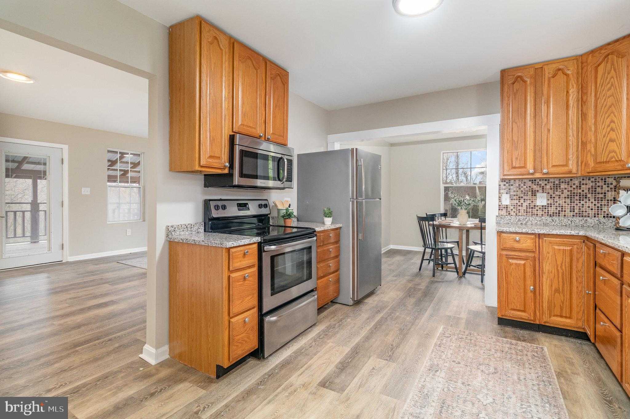 375 Meadow Trl photo 3