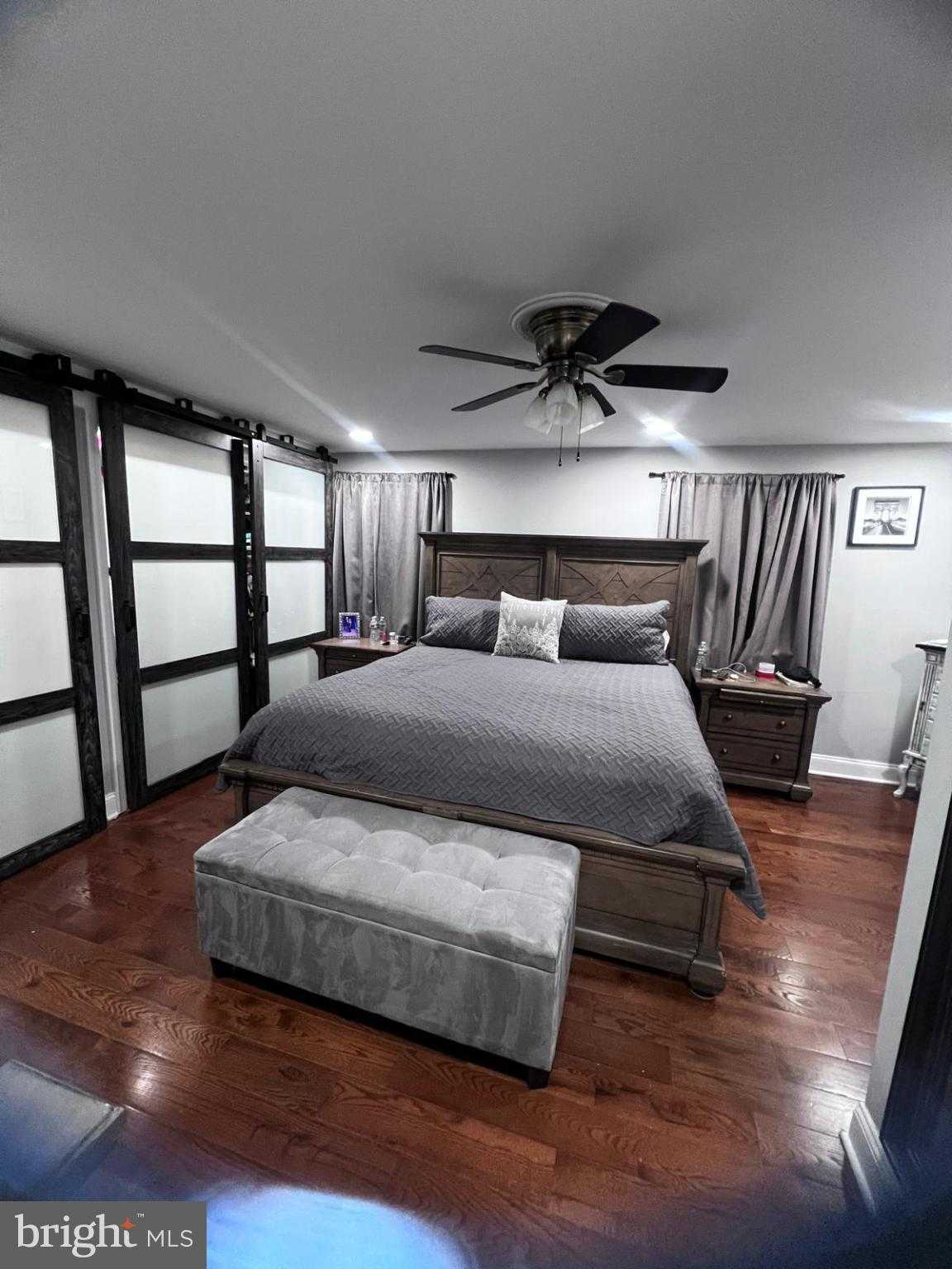 12715 Cabell Rd photo 4