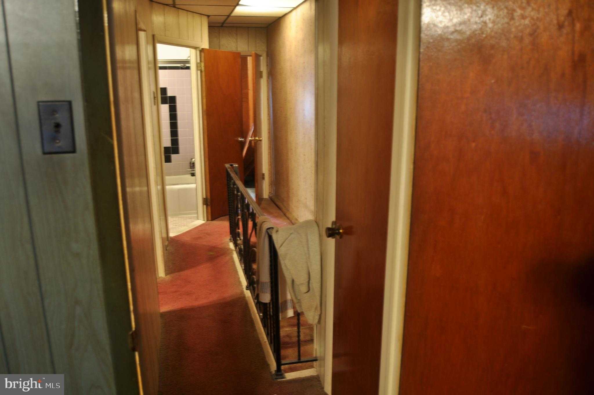 2630 S Hutchinson St photo 11