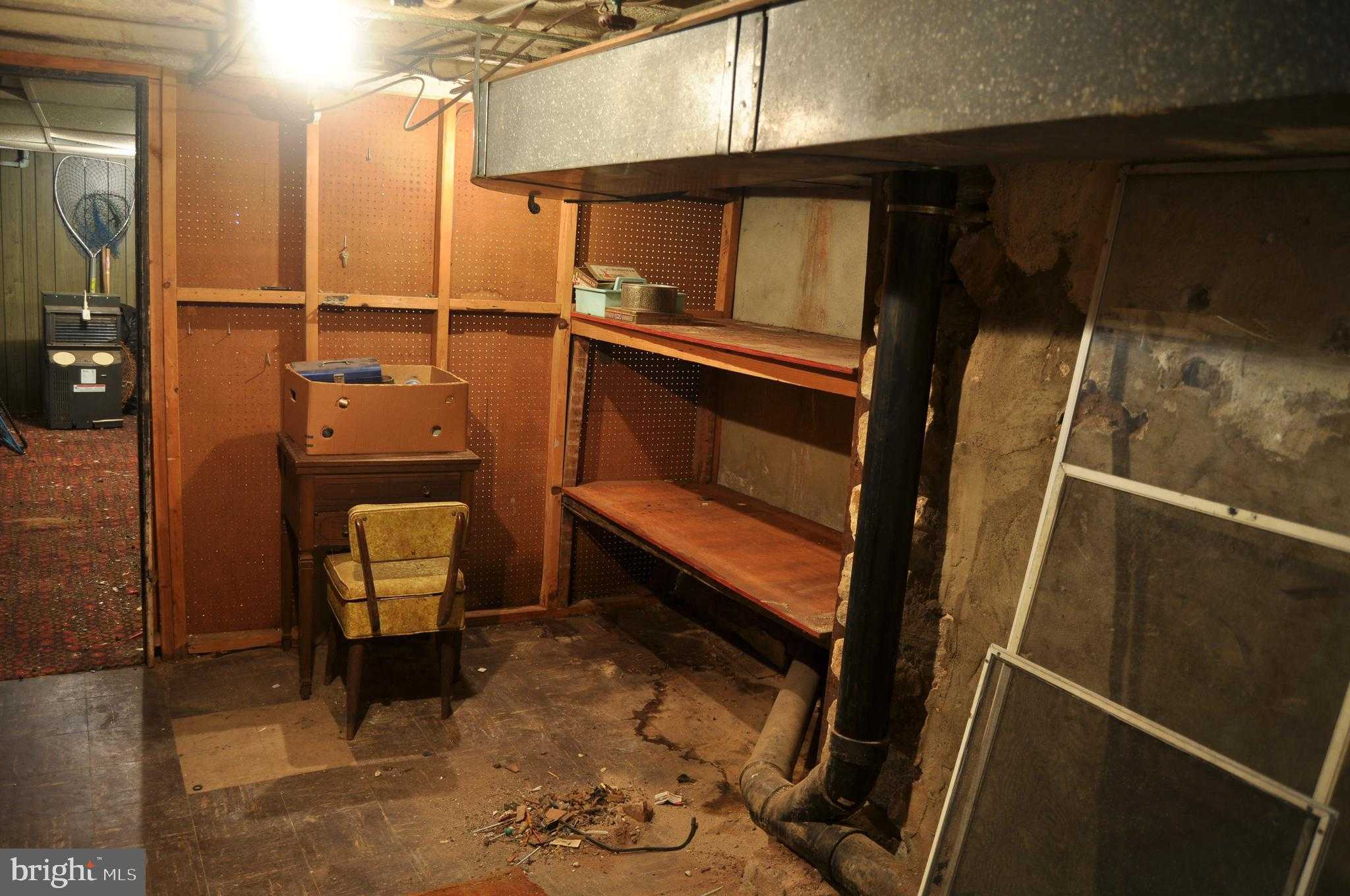 2630 S Hutchinson St photo 24