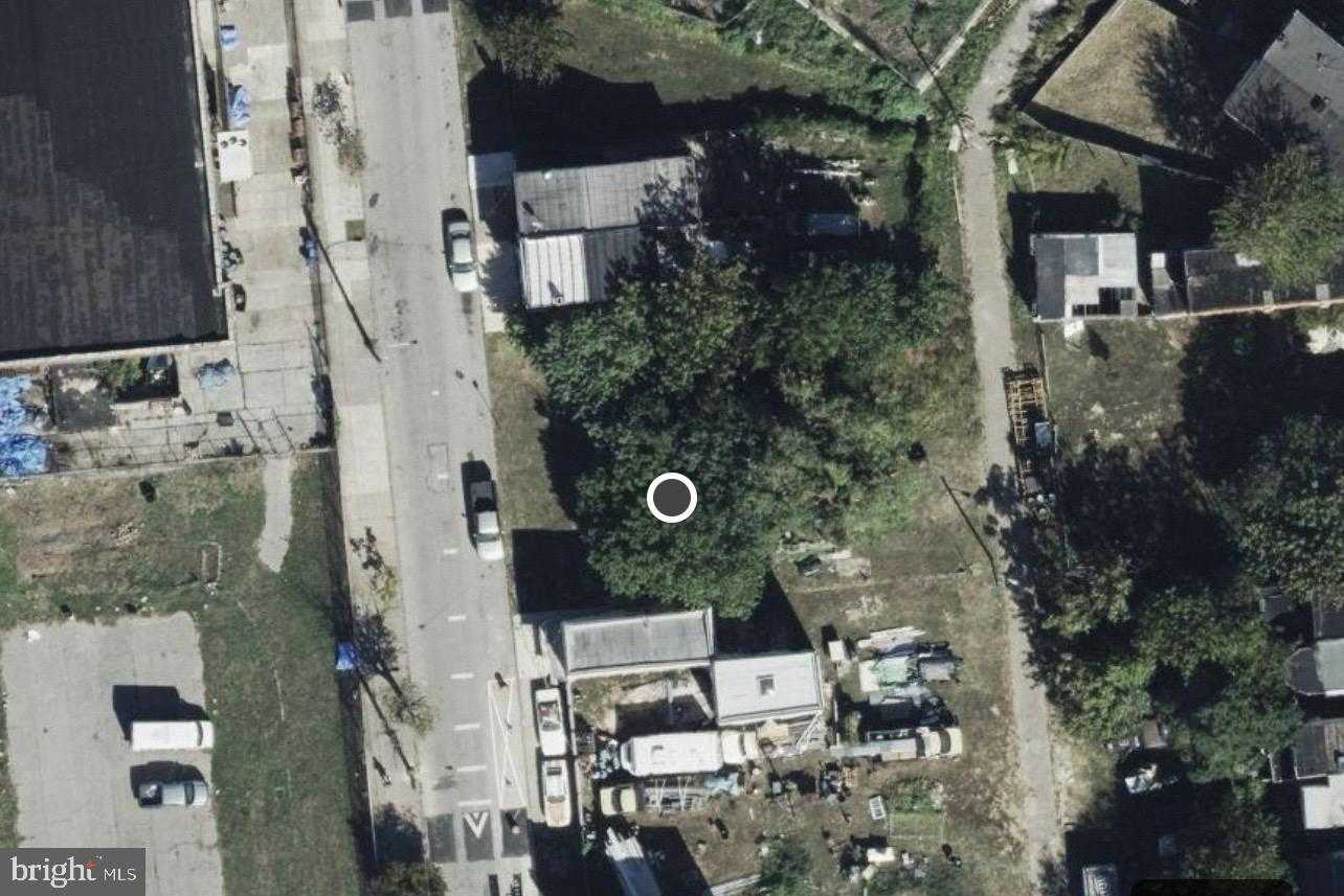 921 N 47th St photo 2