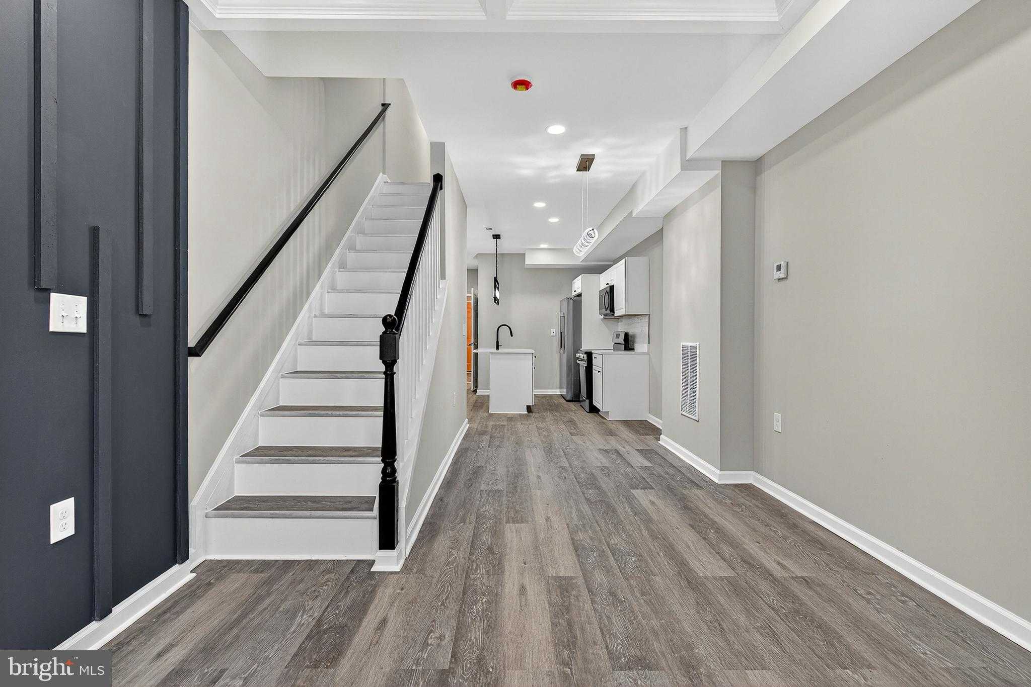 328 S Payson St photo 4