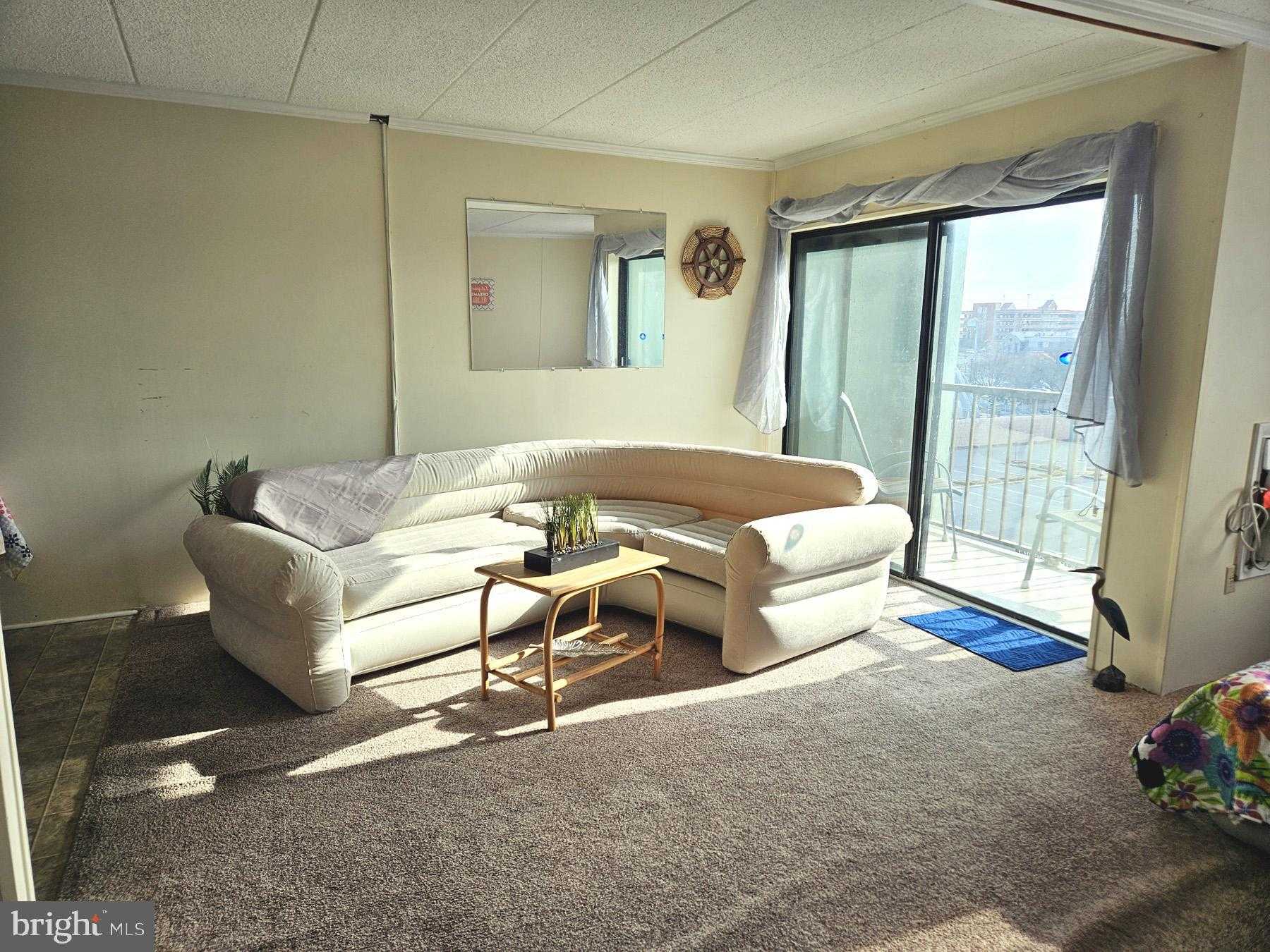 2301 Philadelphia Ave # 405 photo 4