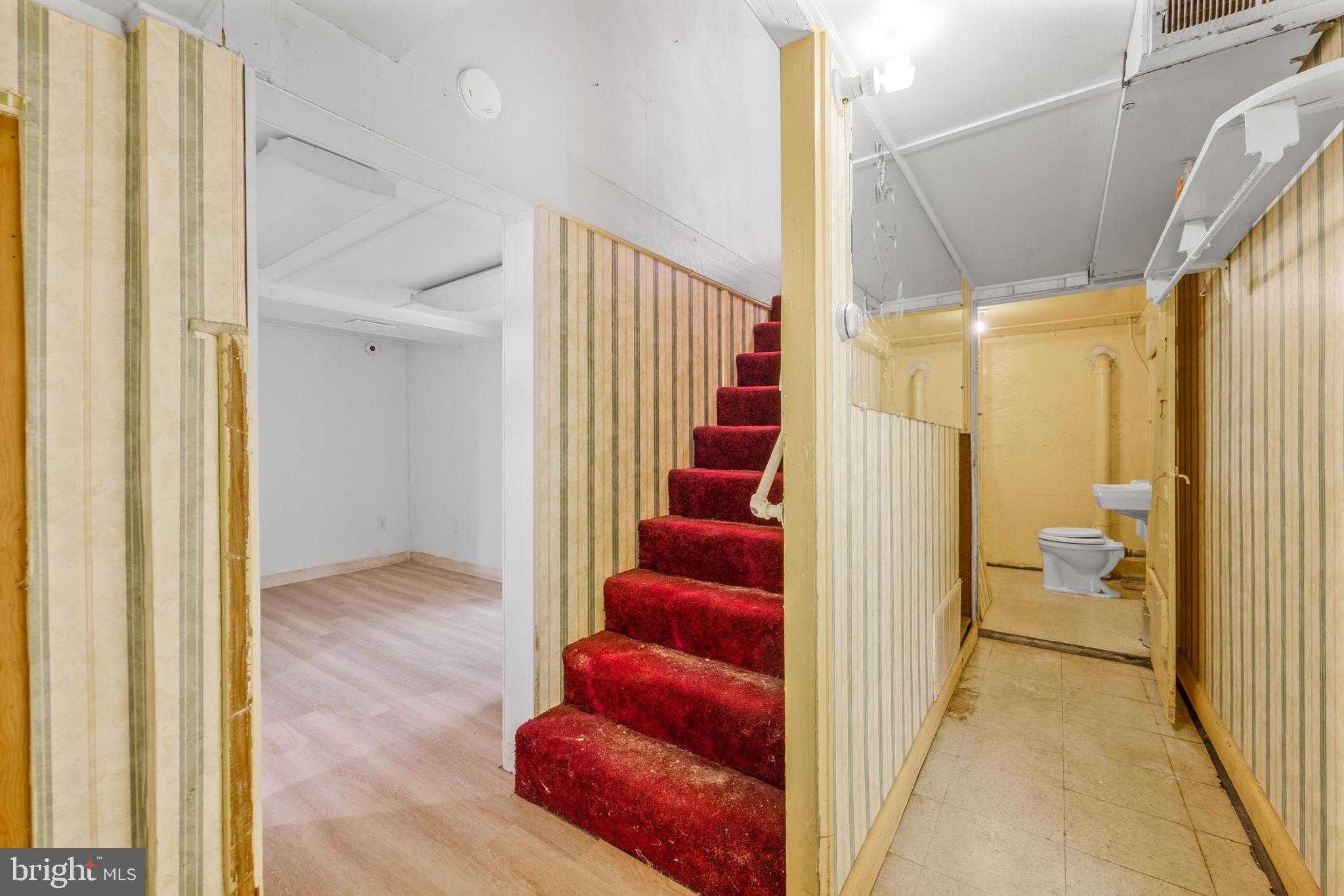 13 Harrison Ave N photo 42