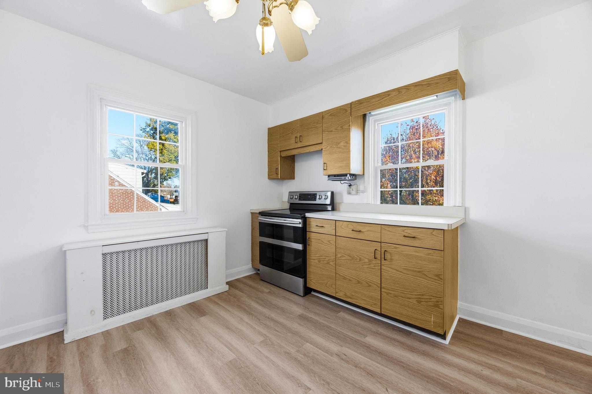 13 Harrison Ave N photo 9