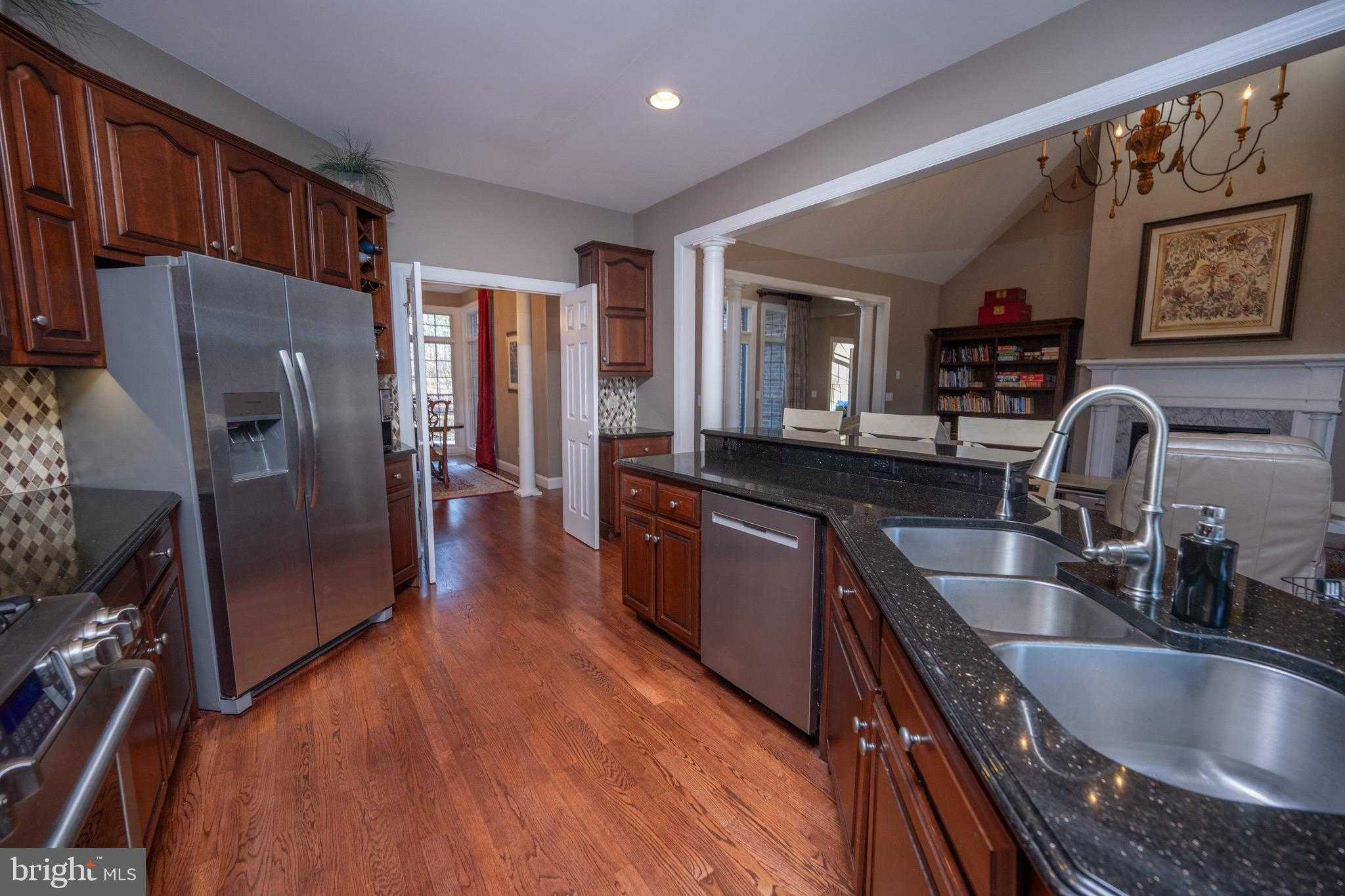 1001 Sutter Ln photo 12