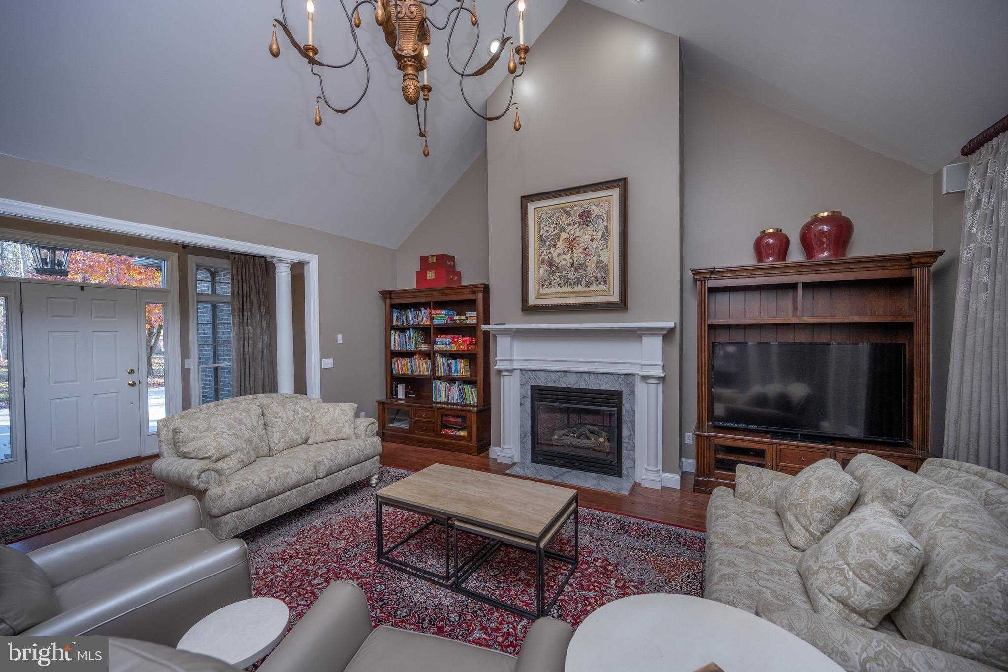 1001 Sutter Ln photo 5