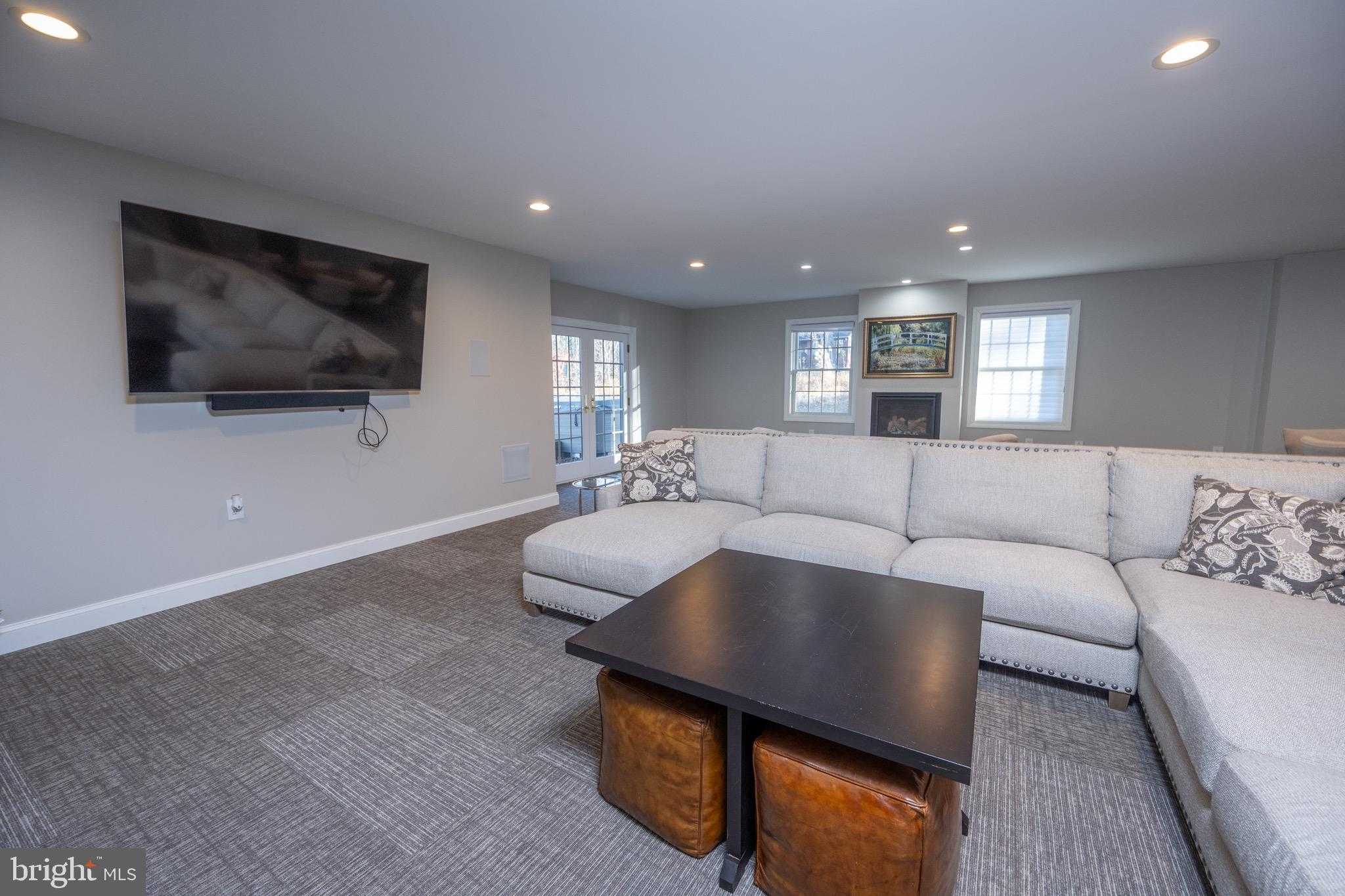 1001 Sutter Ln photo 57