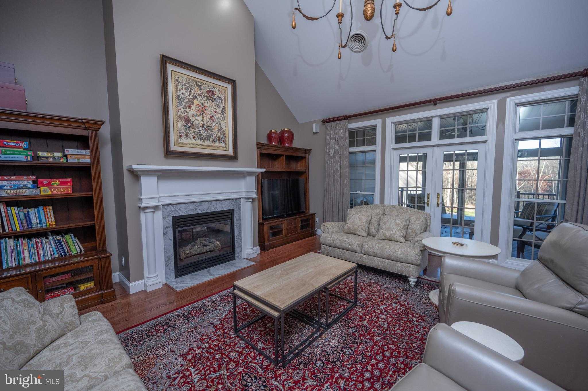 1001 Sutter Ln photo 7