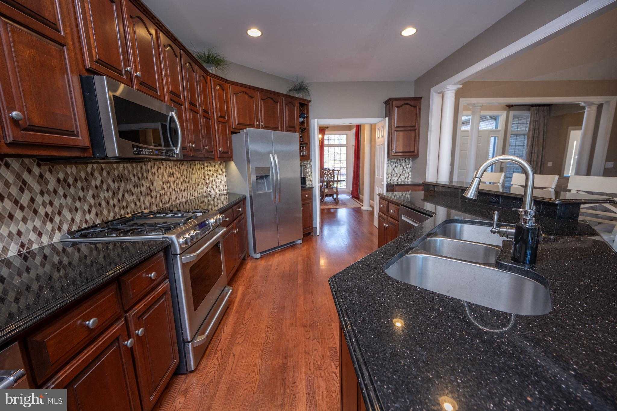 1001 Sutter Ln photo 9