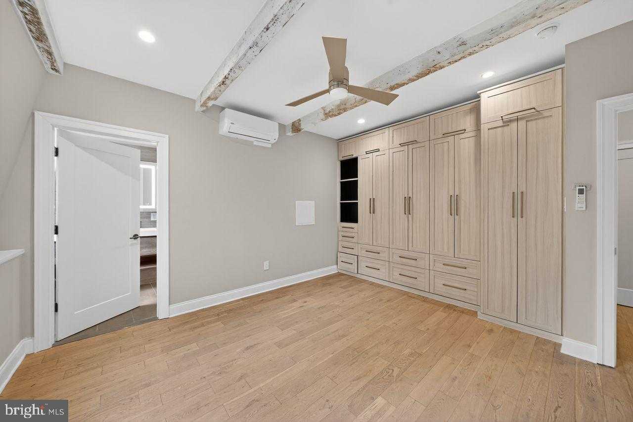 236 S 21st St # Cd photo 15