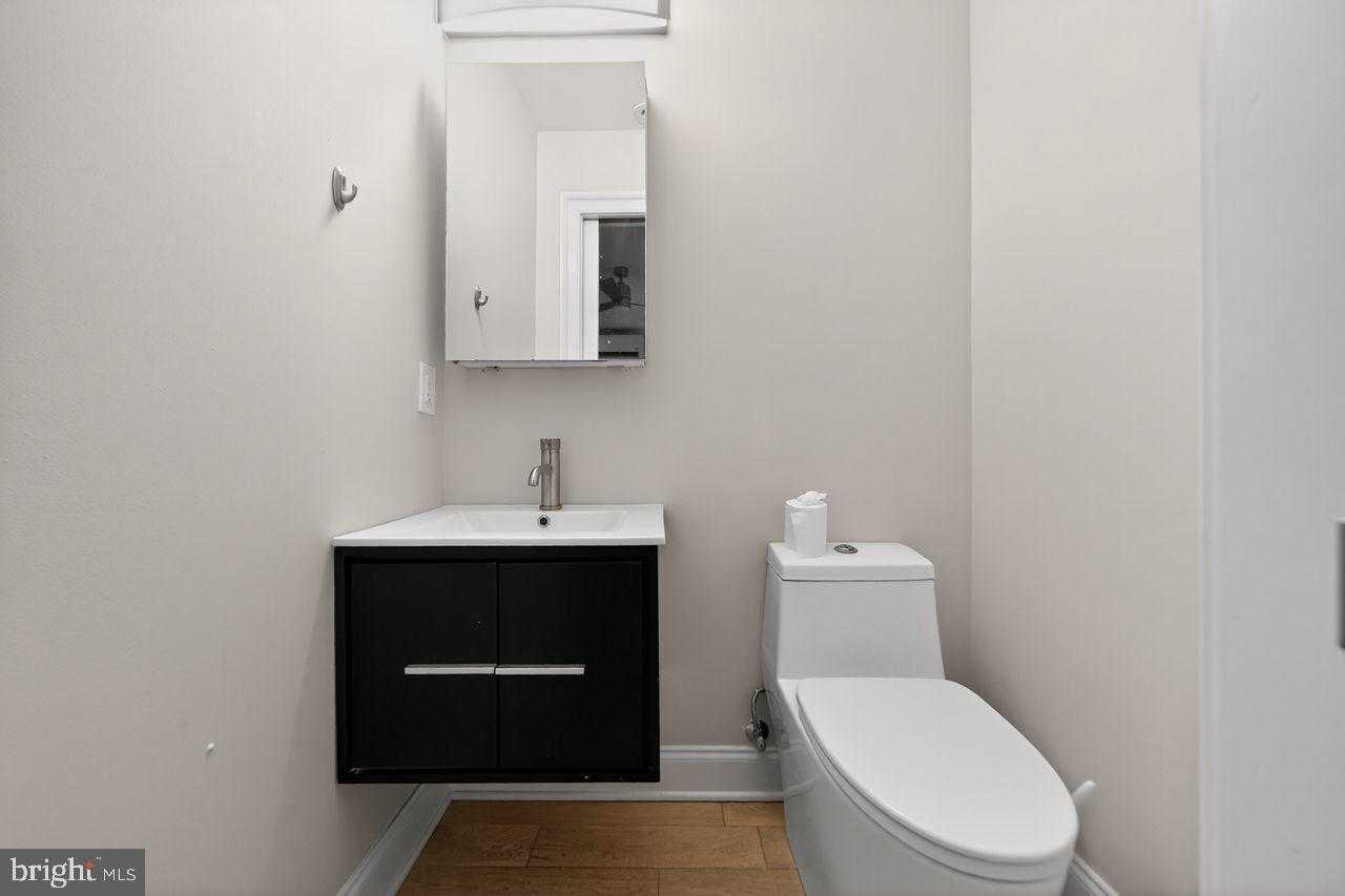 236 S 21st St # Cd photo 6