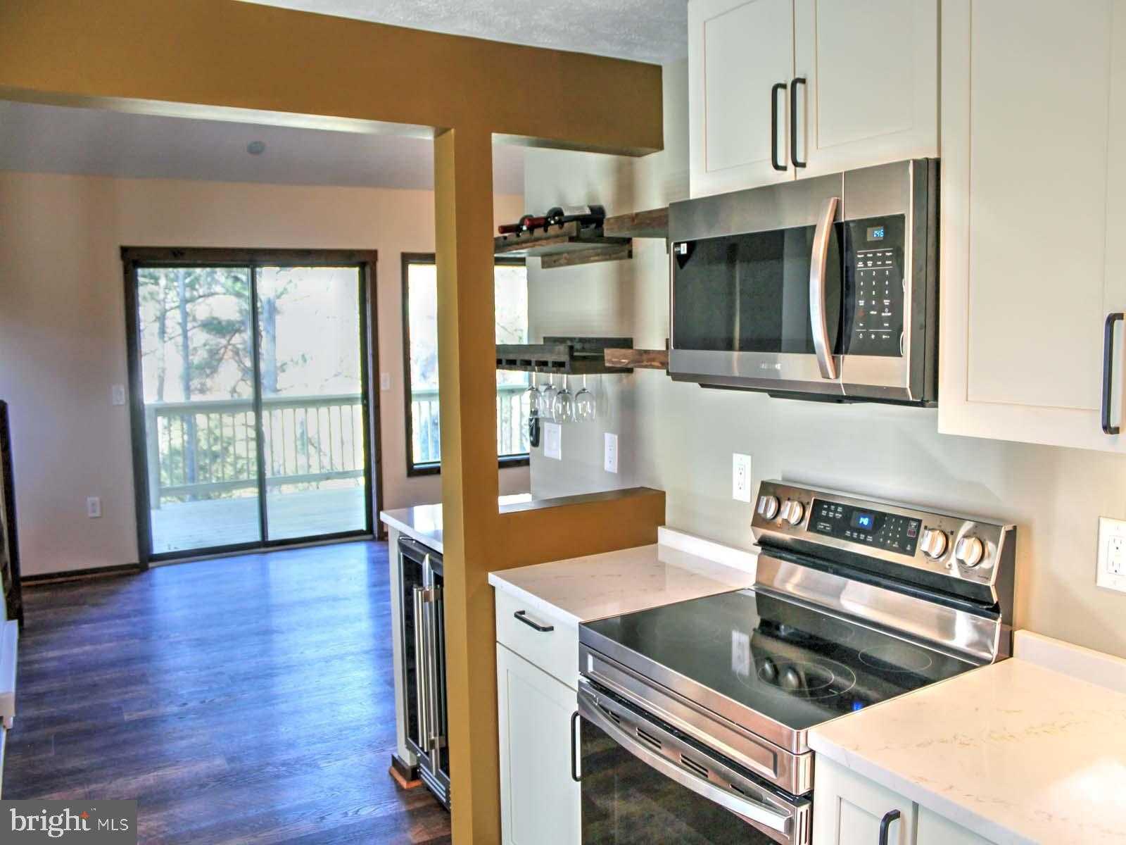 63 Fairway Dr photo 12