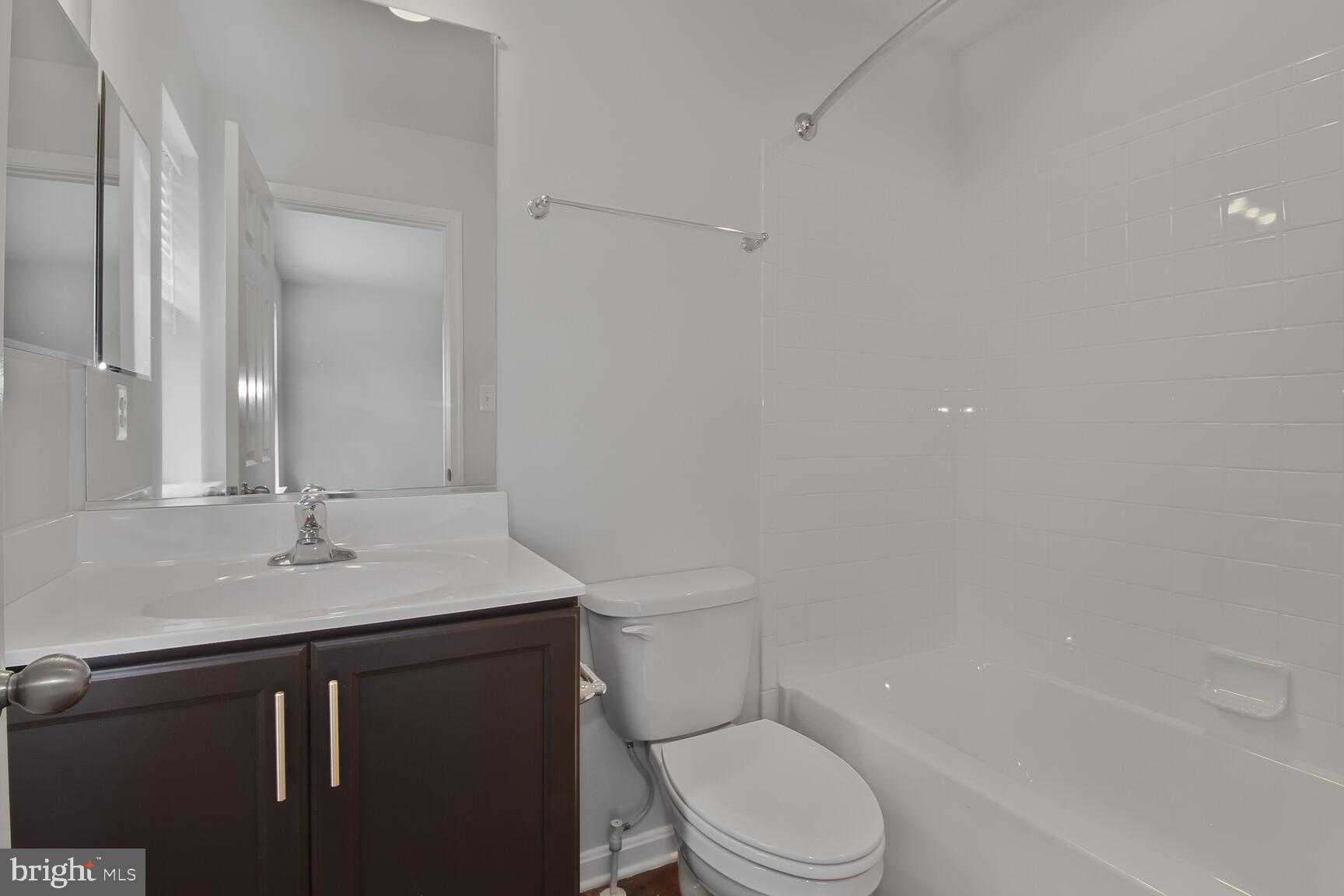 349 Tumblers Way photo 5