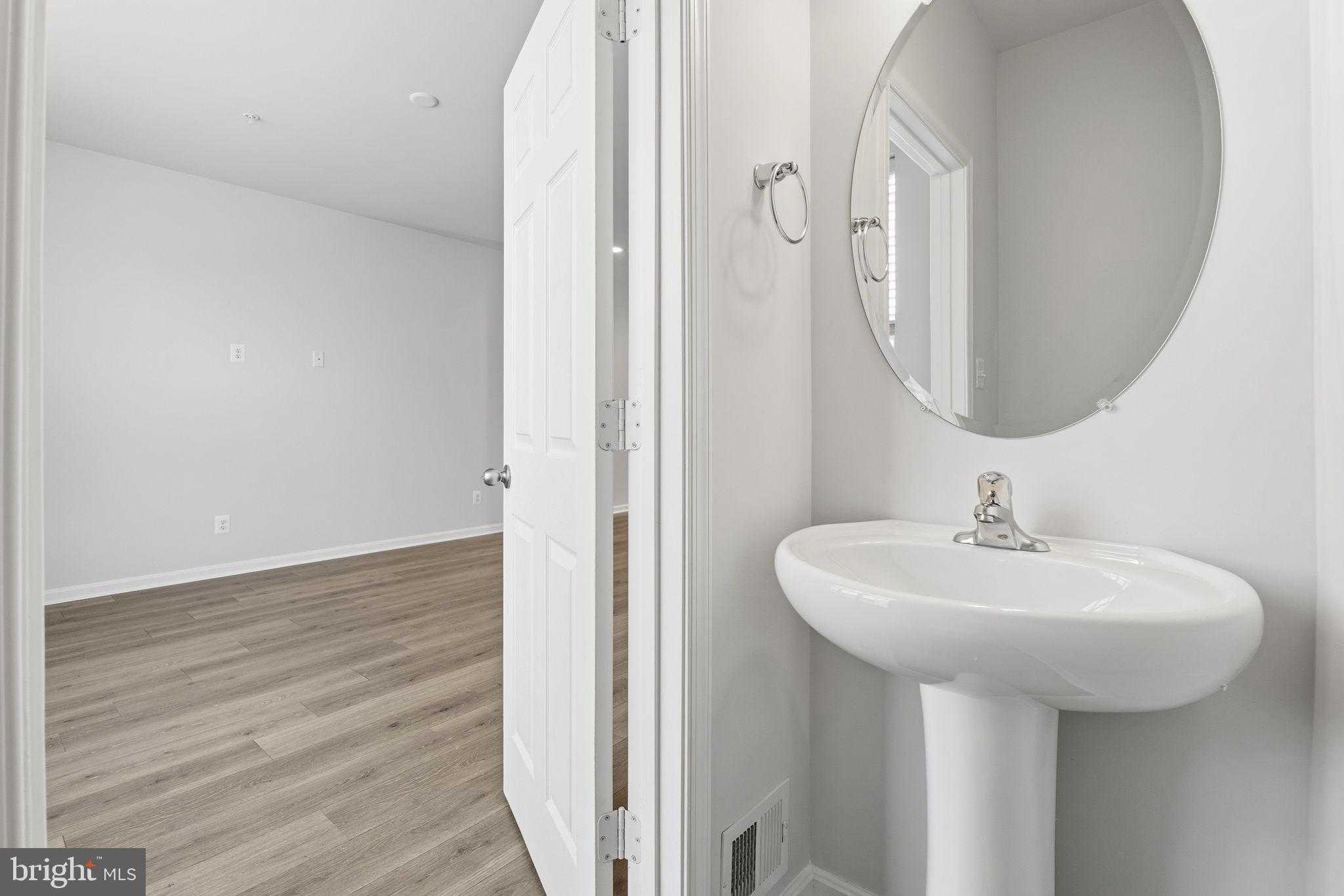 345 Tumblers Way photo 26