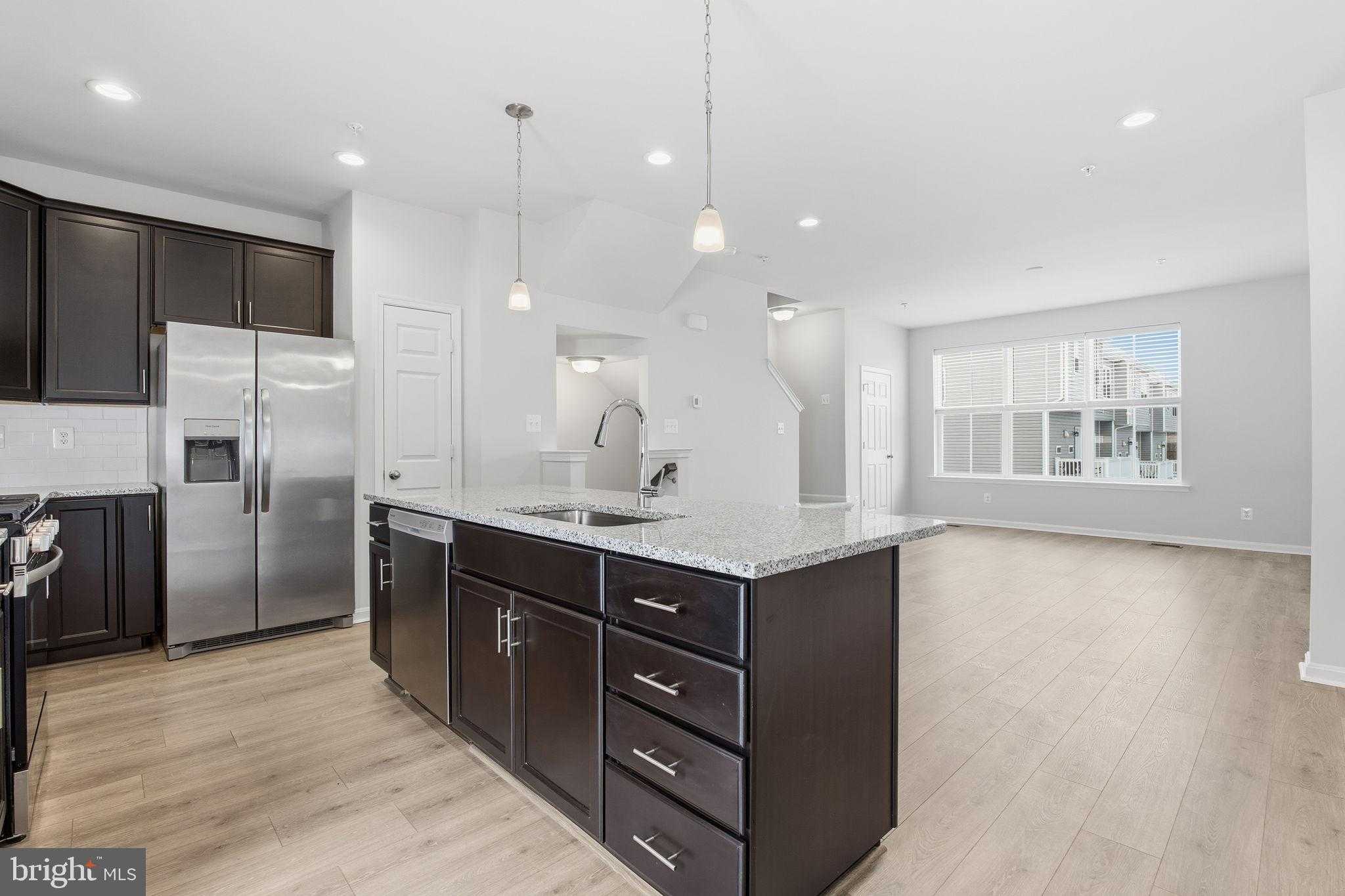 345 Tumblers Way photo 7