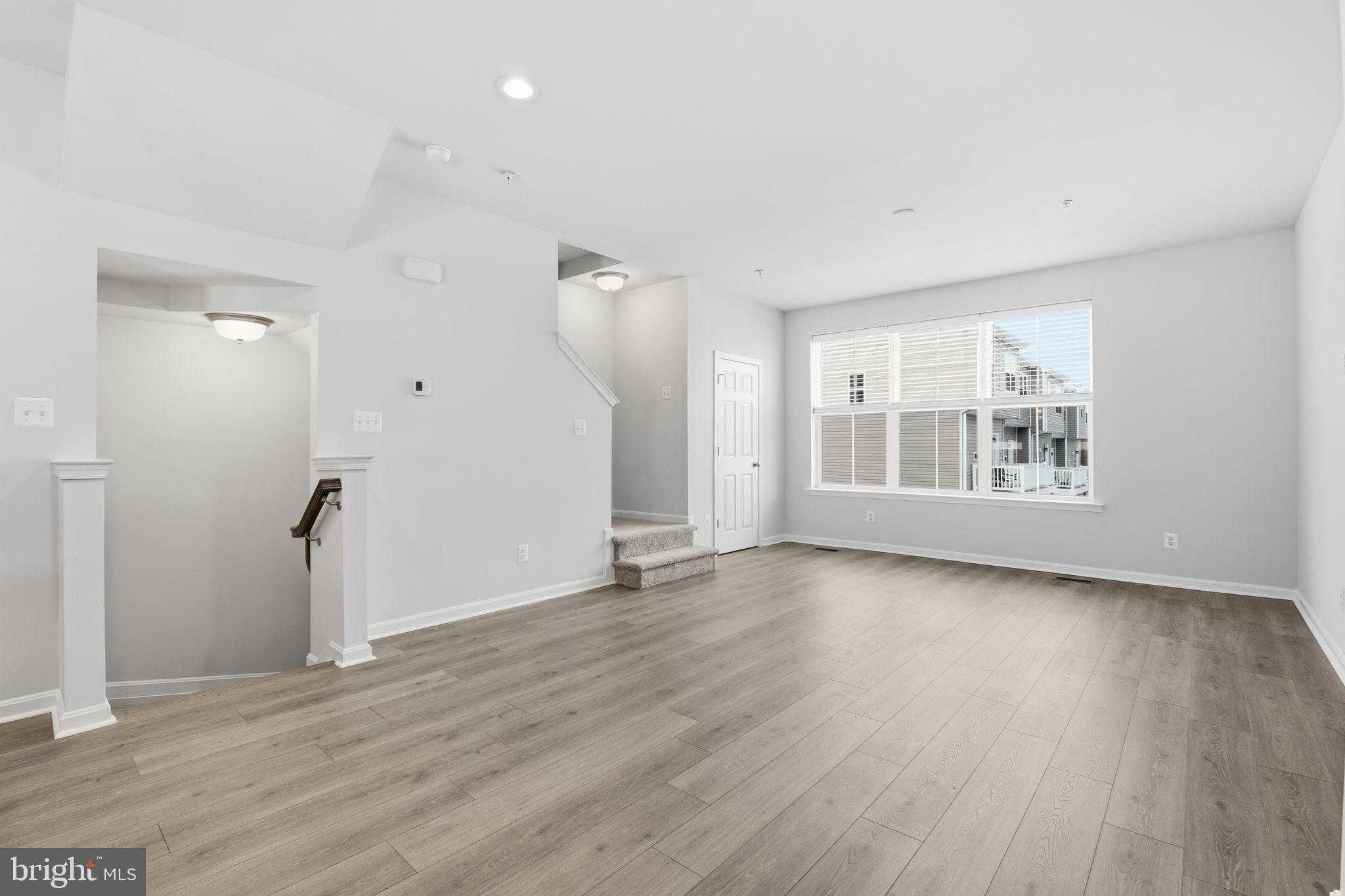 345 Tumblers Way photo 9