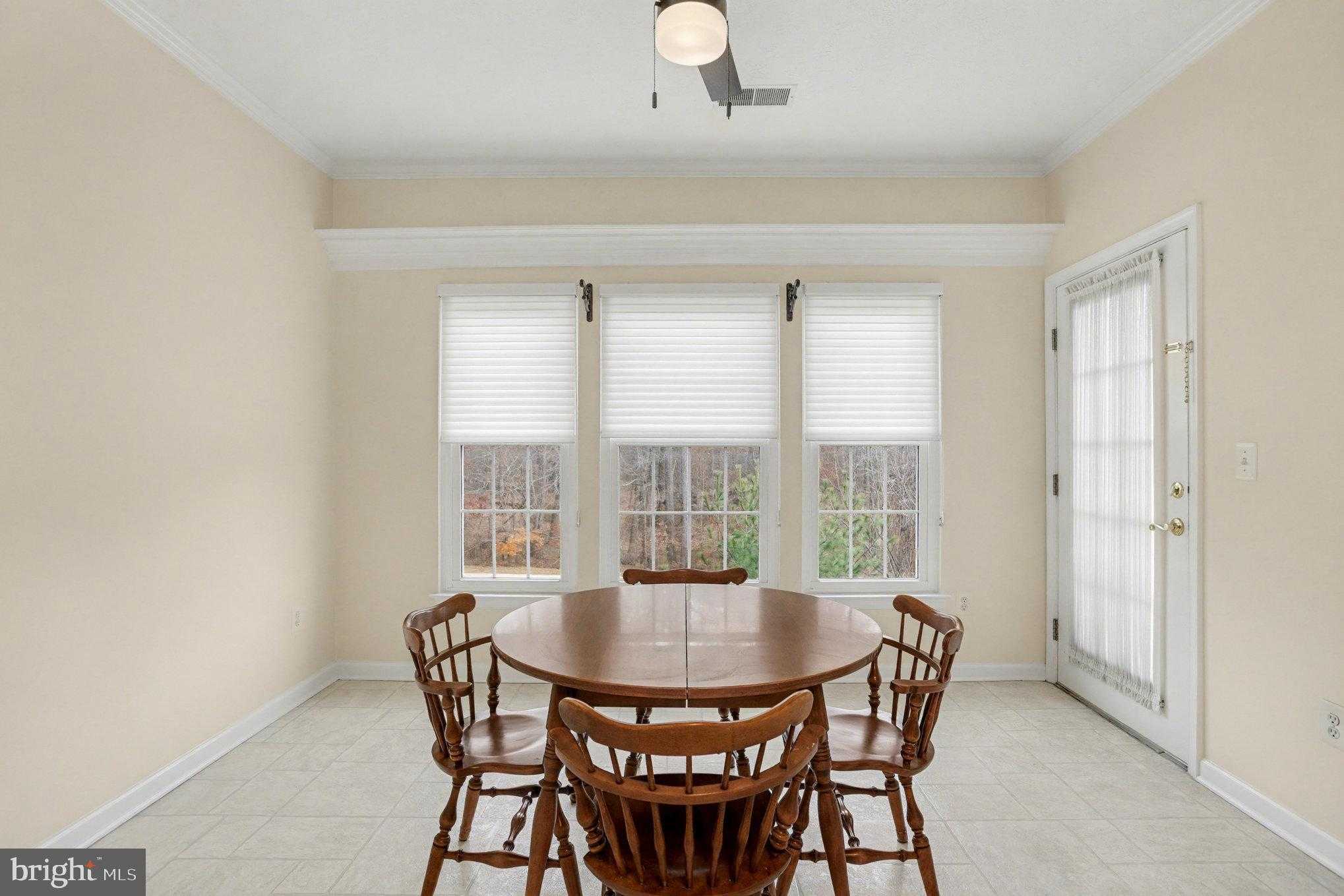 9501 Kingscroft Ter photo 12