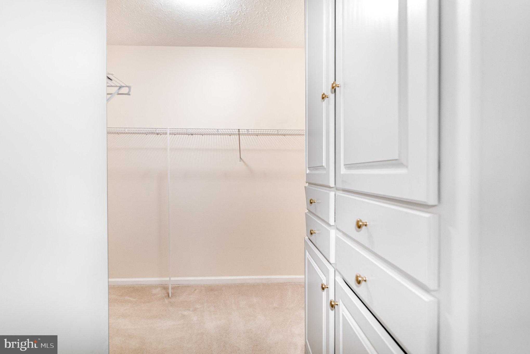 9501 Kingscroft Ter photo 21