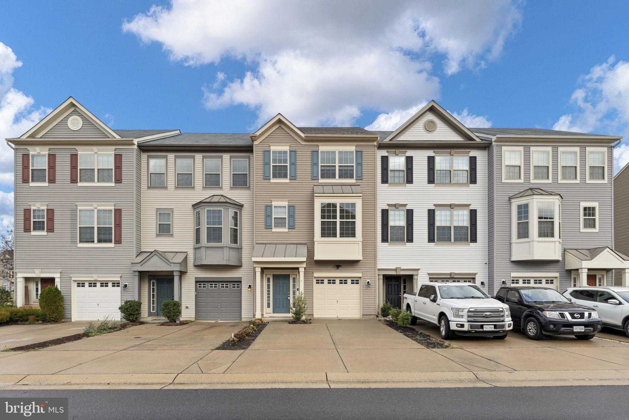 2235 Champions Way photo 3