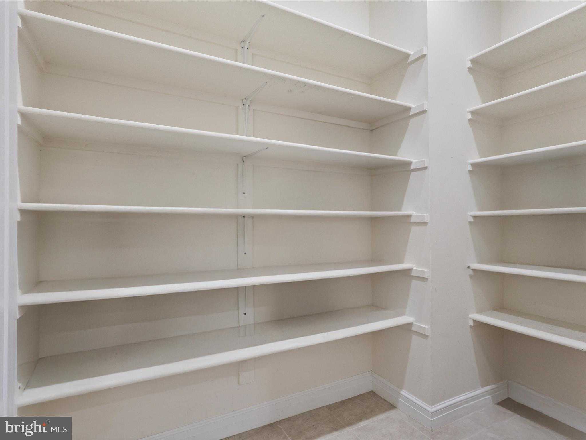 904 Locust St photo 20